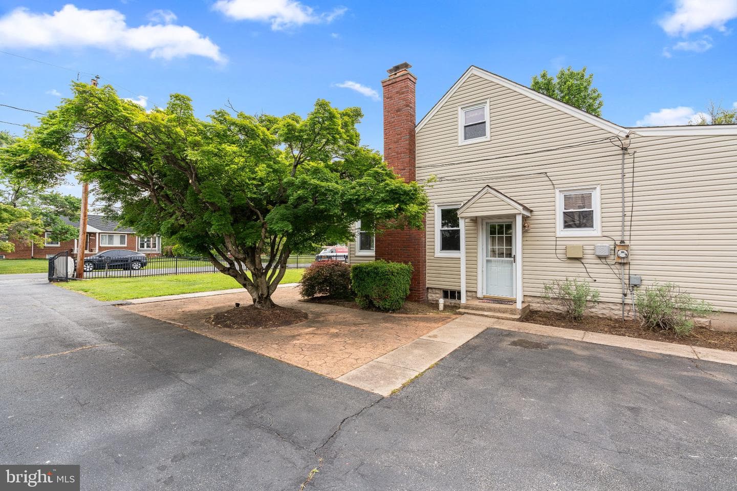 13406 Woodbridge Street photo 5