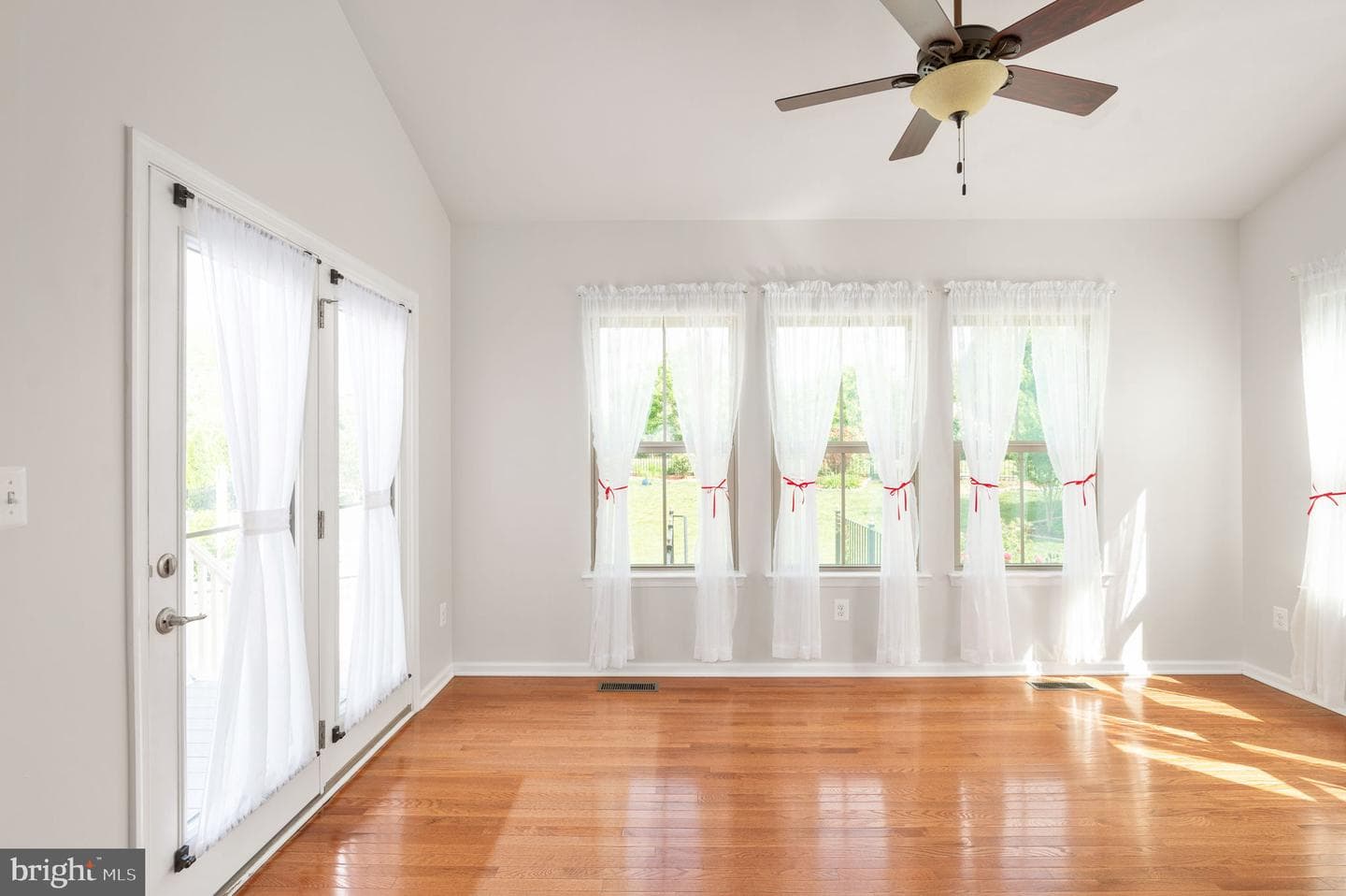 2505 Sweet Clover Court photo 22