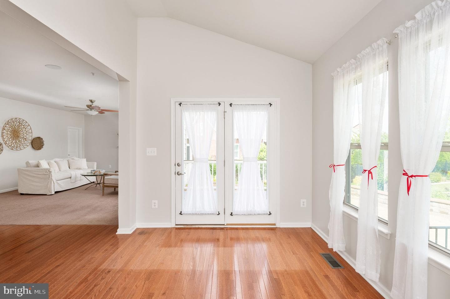 2505 Sweet Clover Court photo 24
