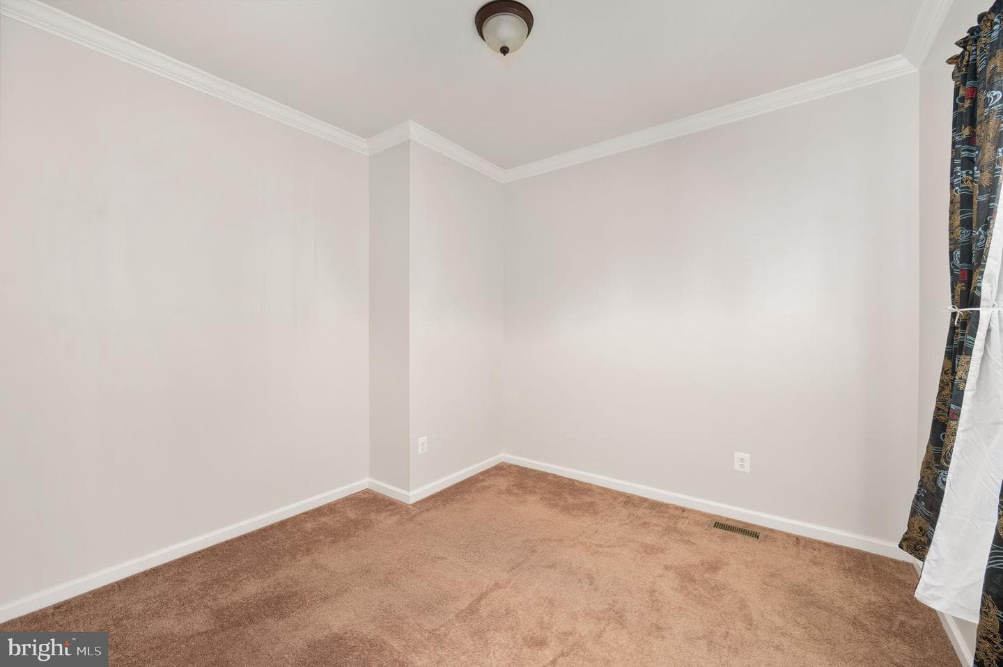 2505 Sweet Clover Court photo 25