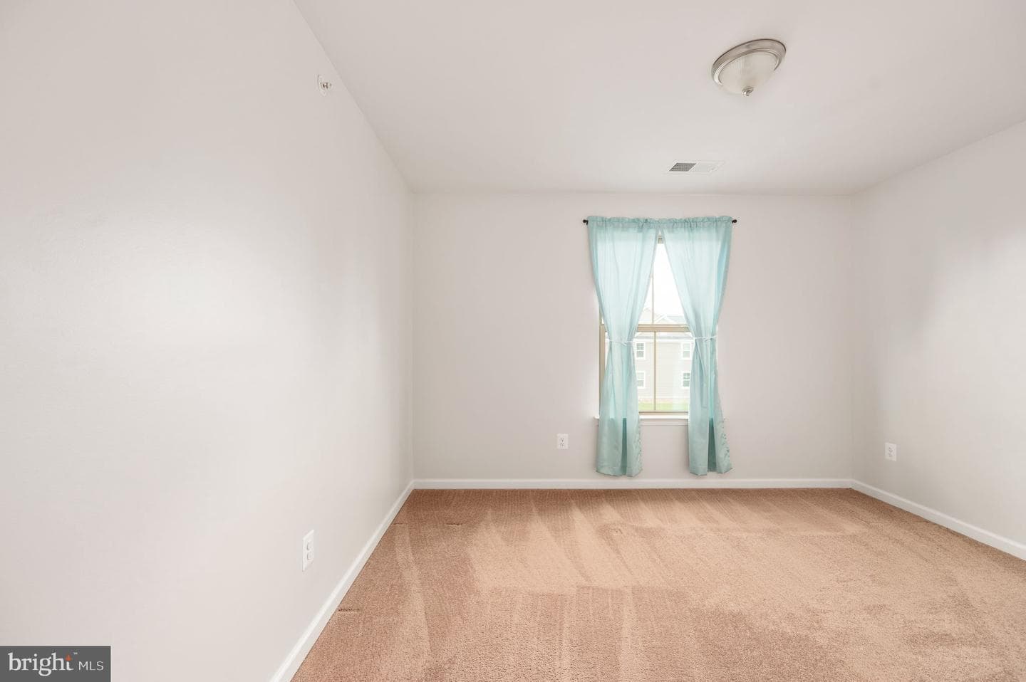 2505 Sweet Clover Court photo 45