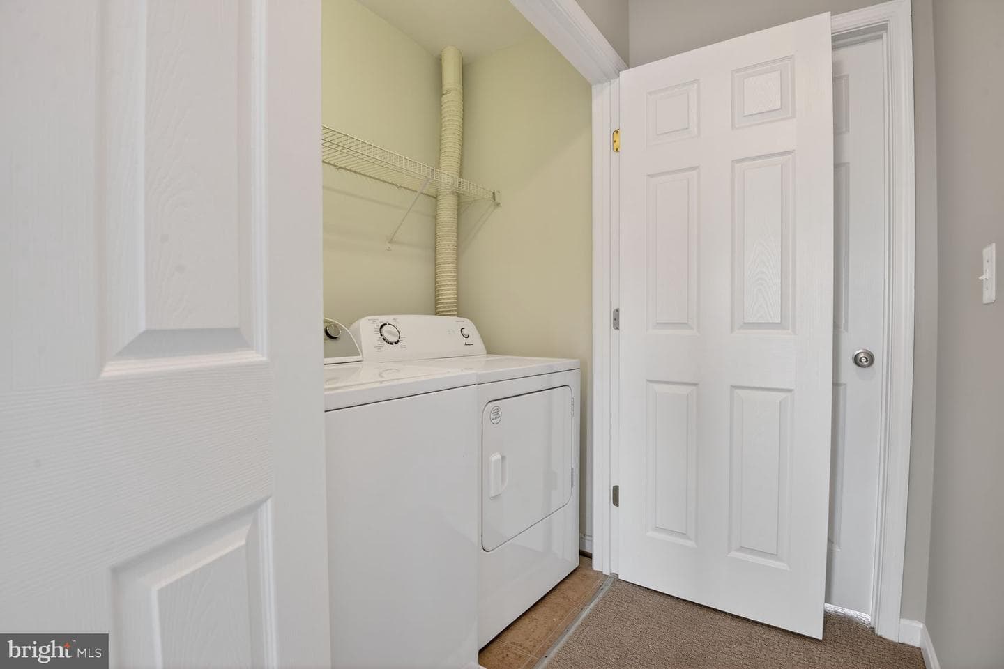15700 John Diskin Circle photo 25