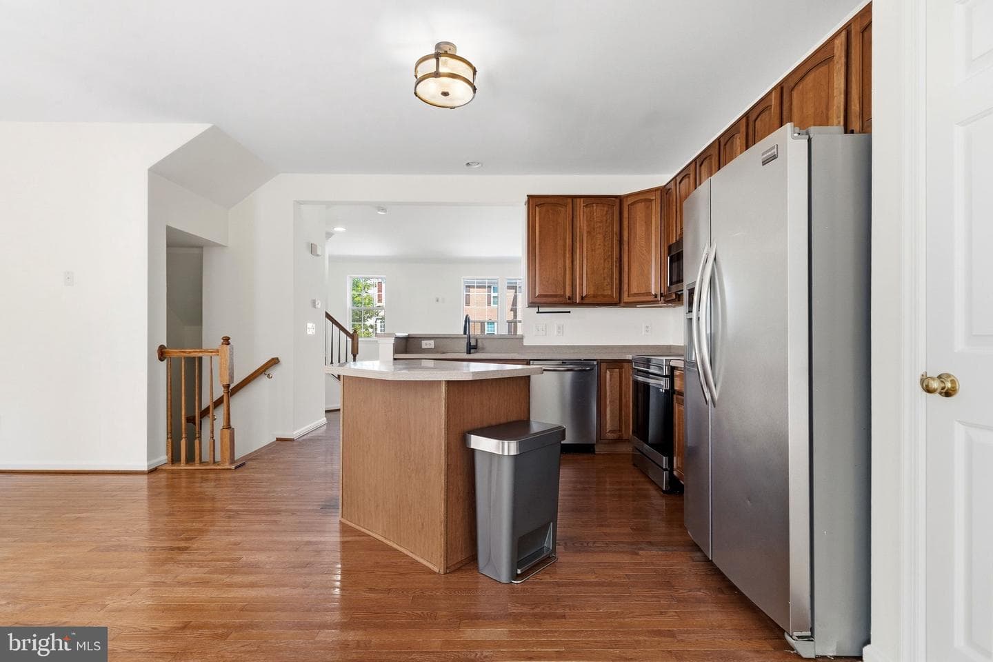 1526 Grosbeak Court photo 3