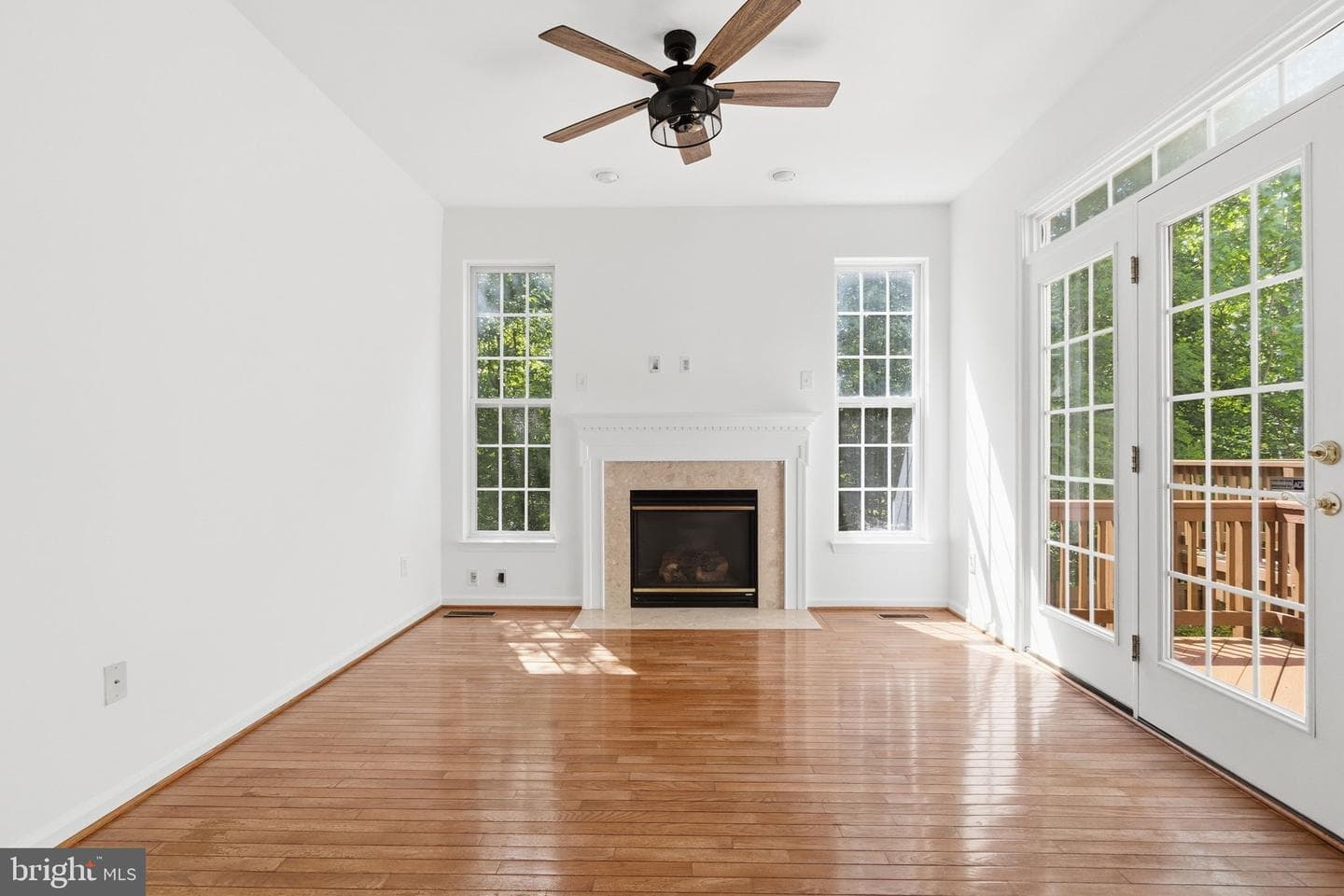 1526 Grosbeak Court photo 5