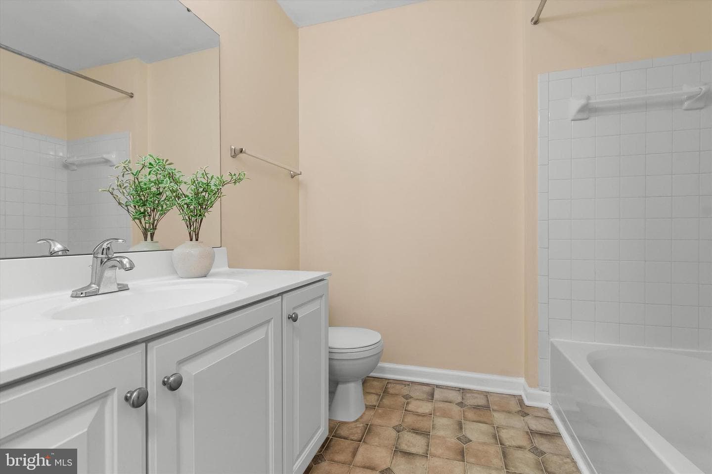 7104 Wheeling Way photo 30