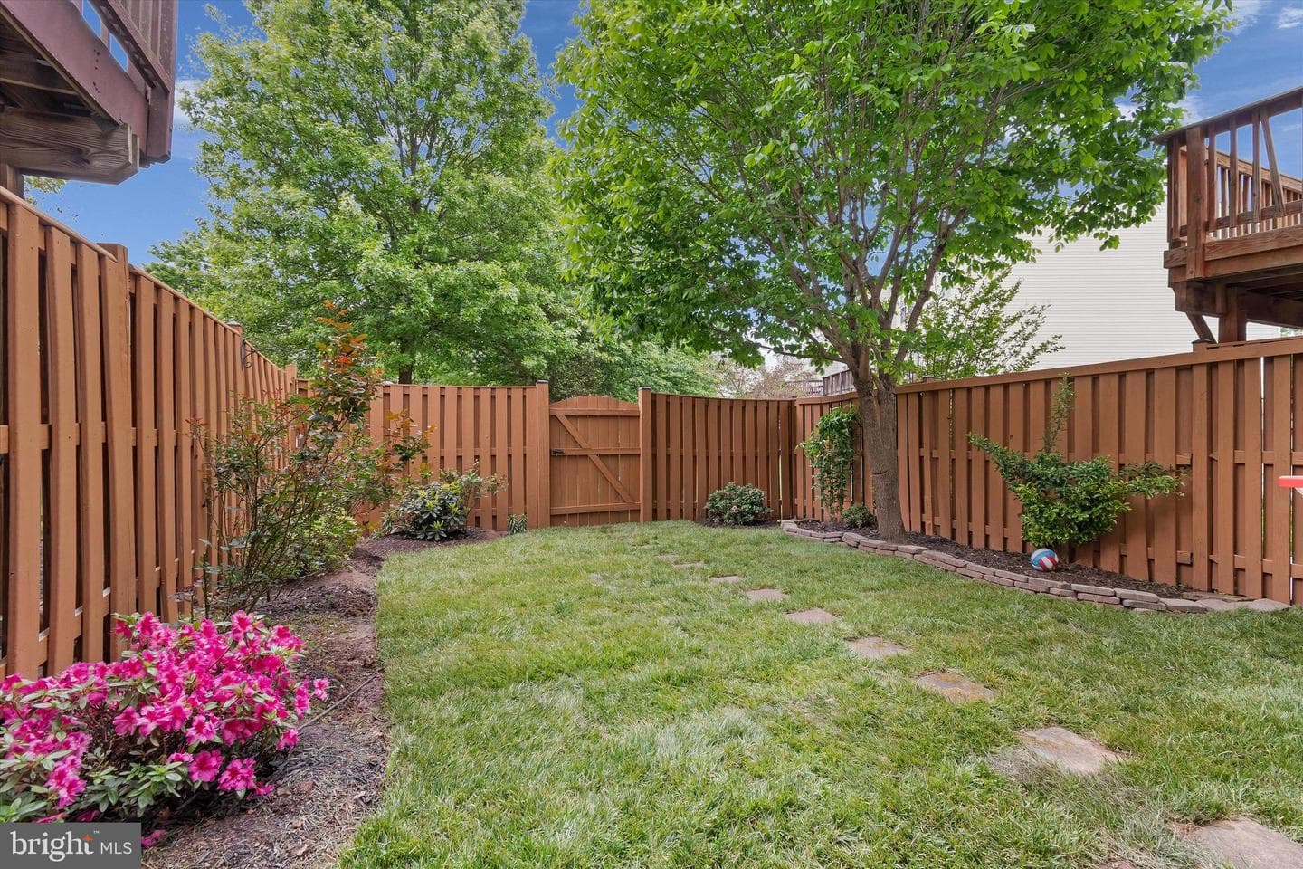 7104 Wheeling Way photo 33