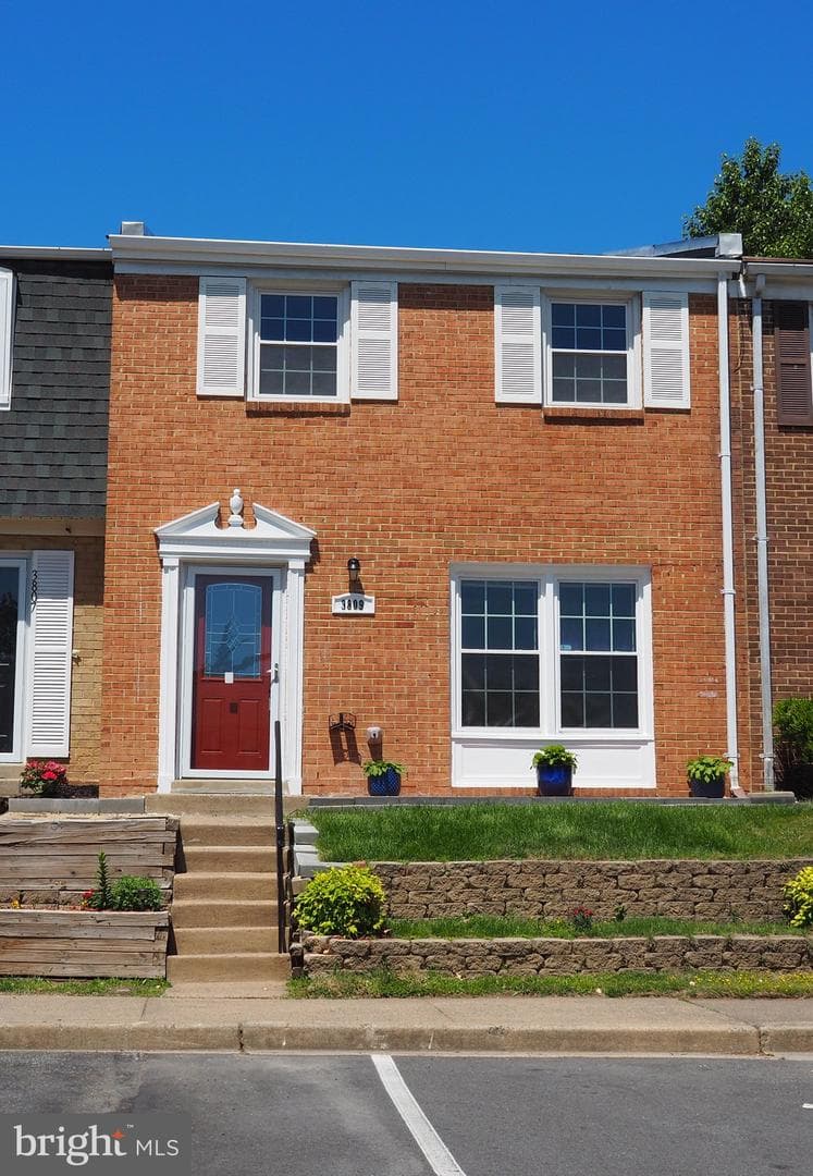 3809 Port Hope Point
