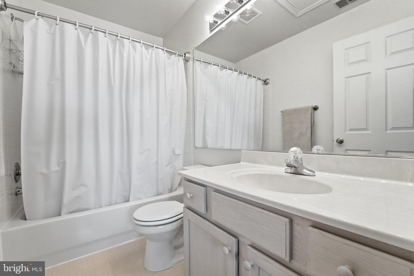 8222 Ramseur Place photo 31
