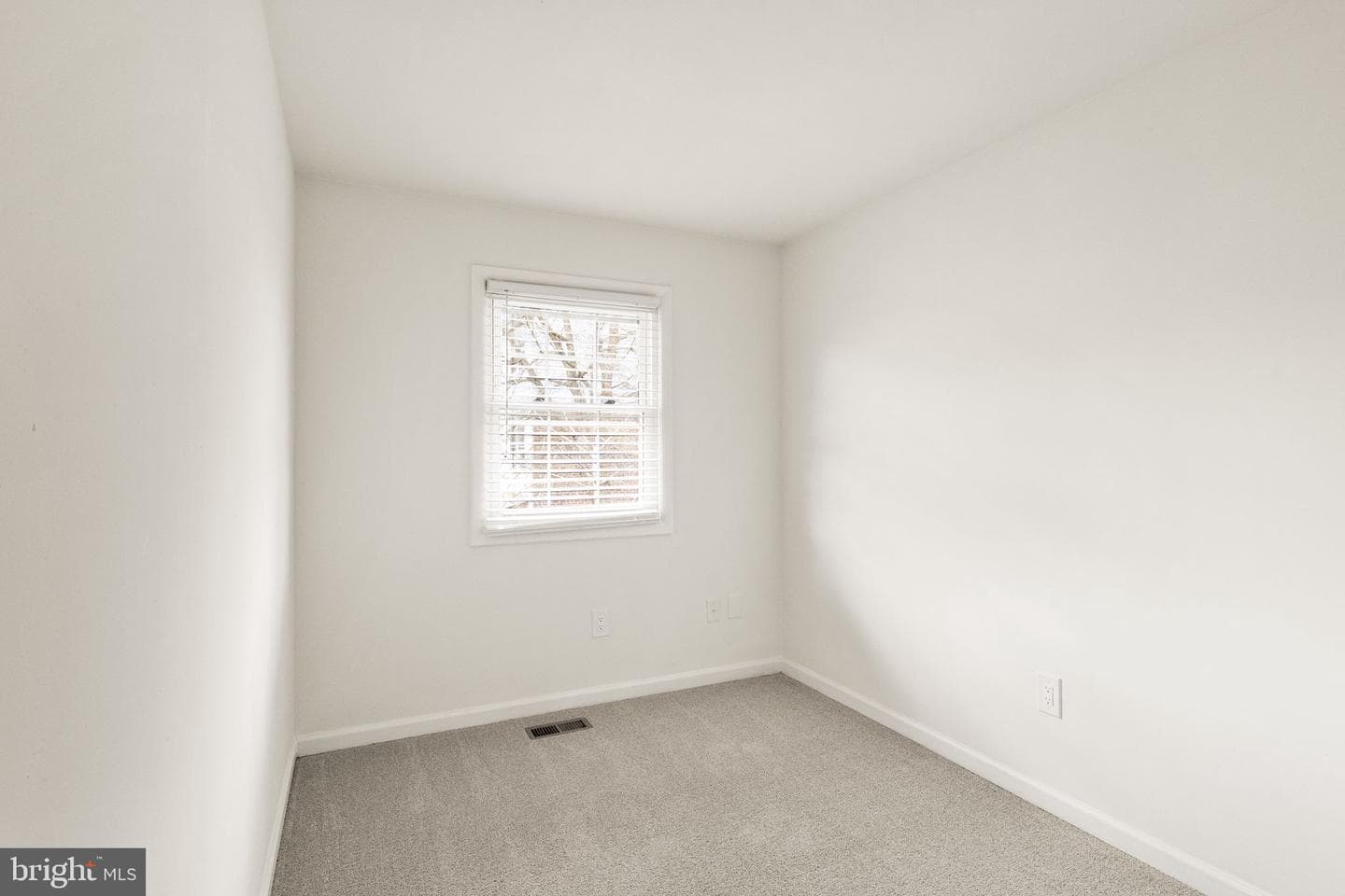 14748 Tamarack Place photo 26