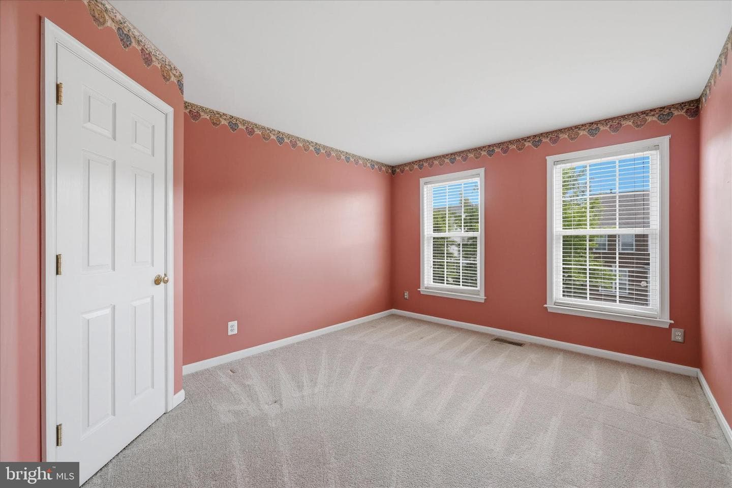 7009 Courtyard Way photo 39