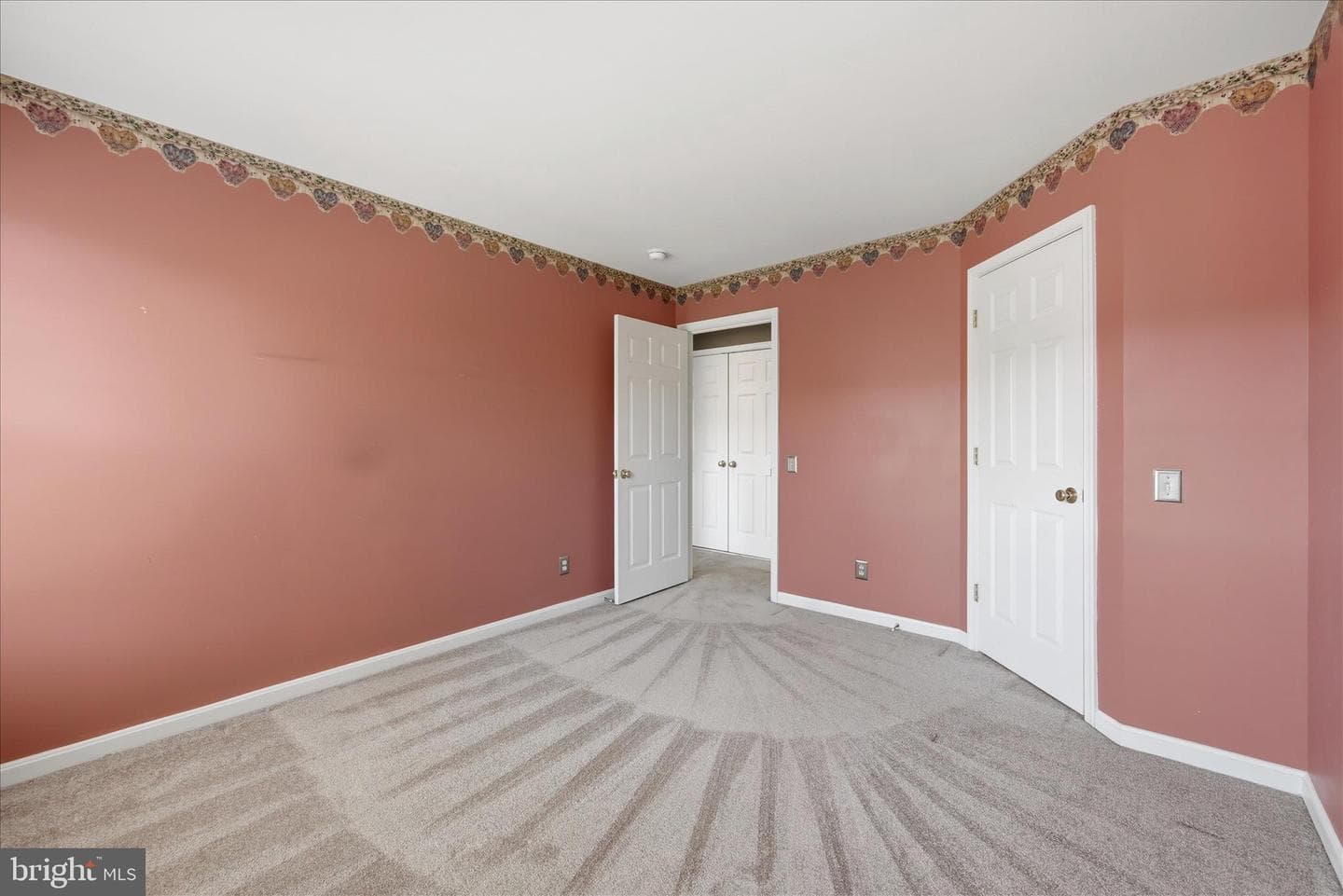 7009 Courtyard Way photo 40