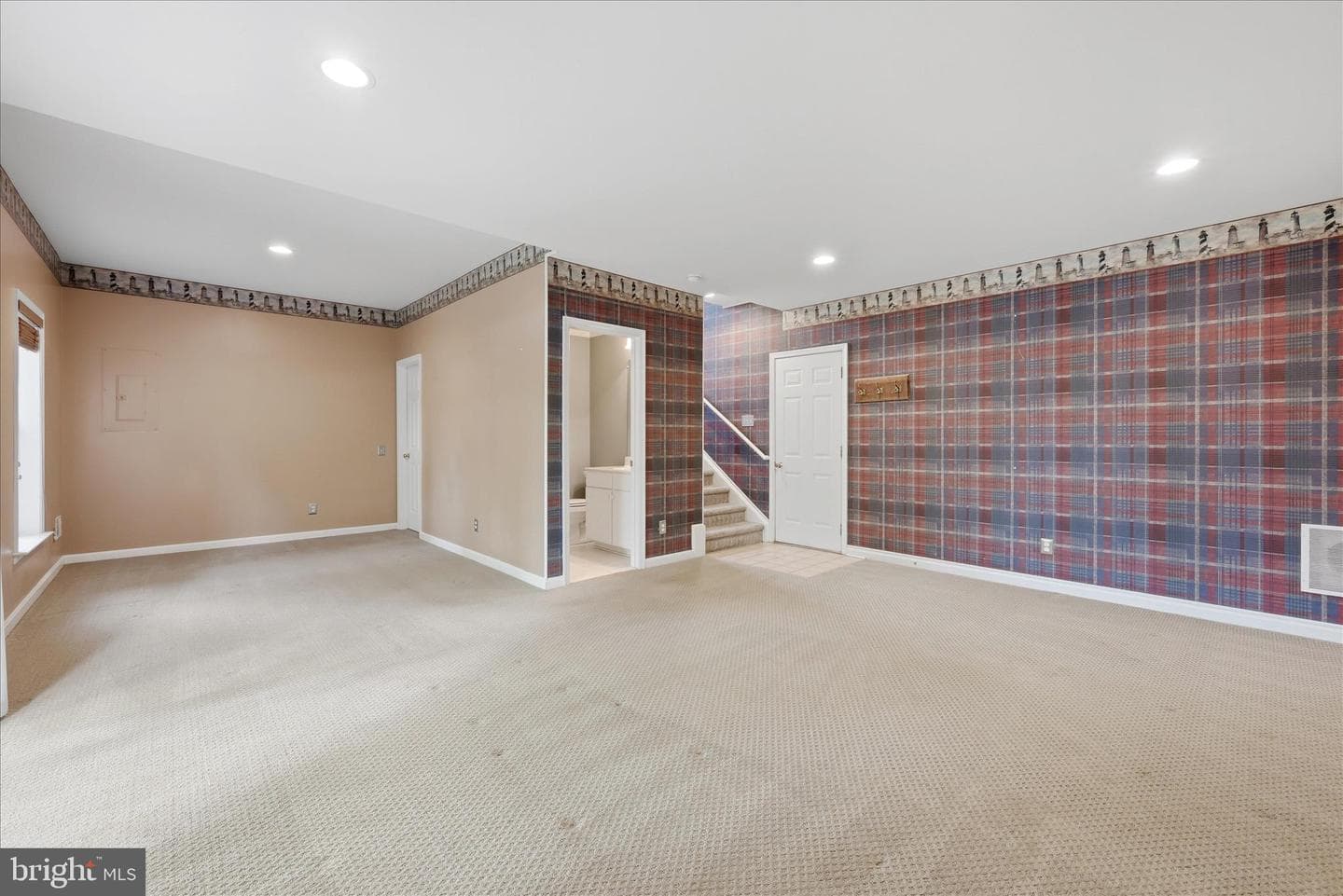 7009 Courtyard Way photo 49