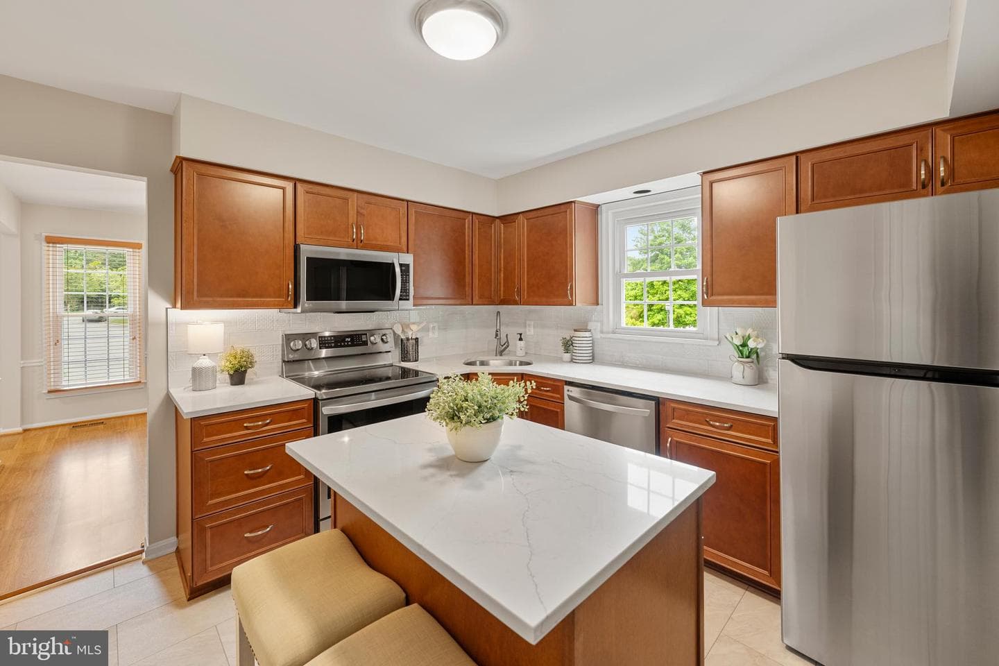 3110 Woods Cove Lane photo 2