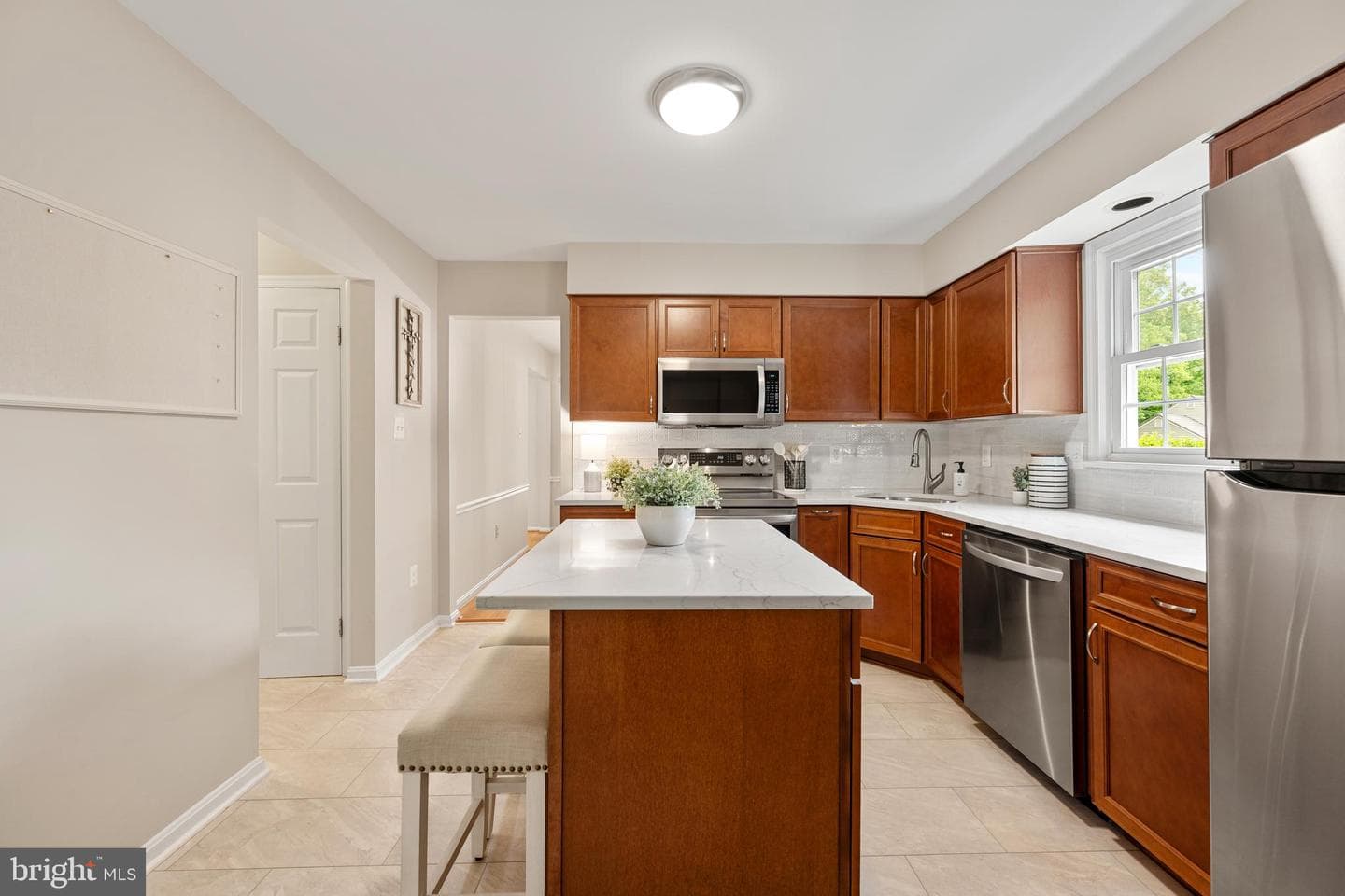 3110 Woods Cove Lane photo 3