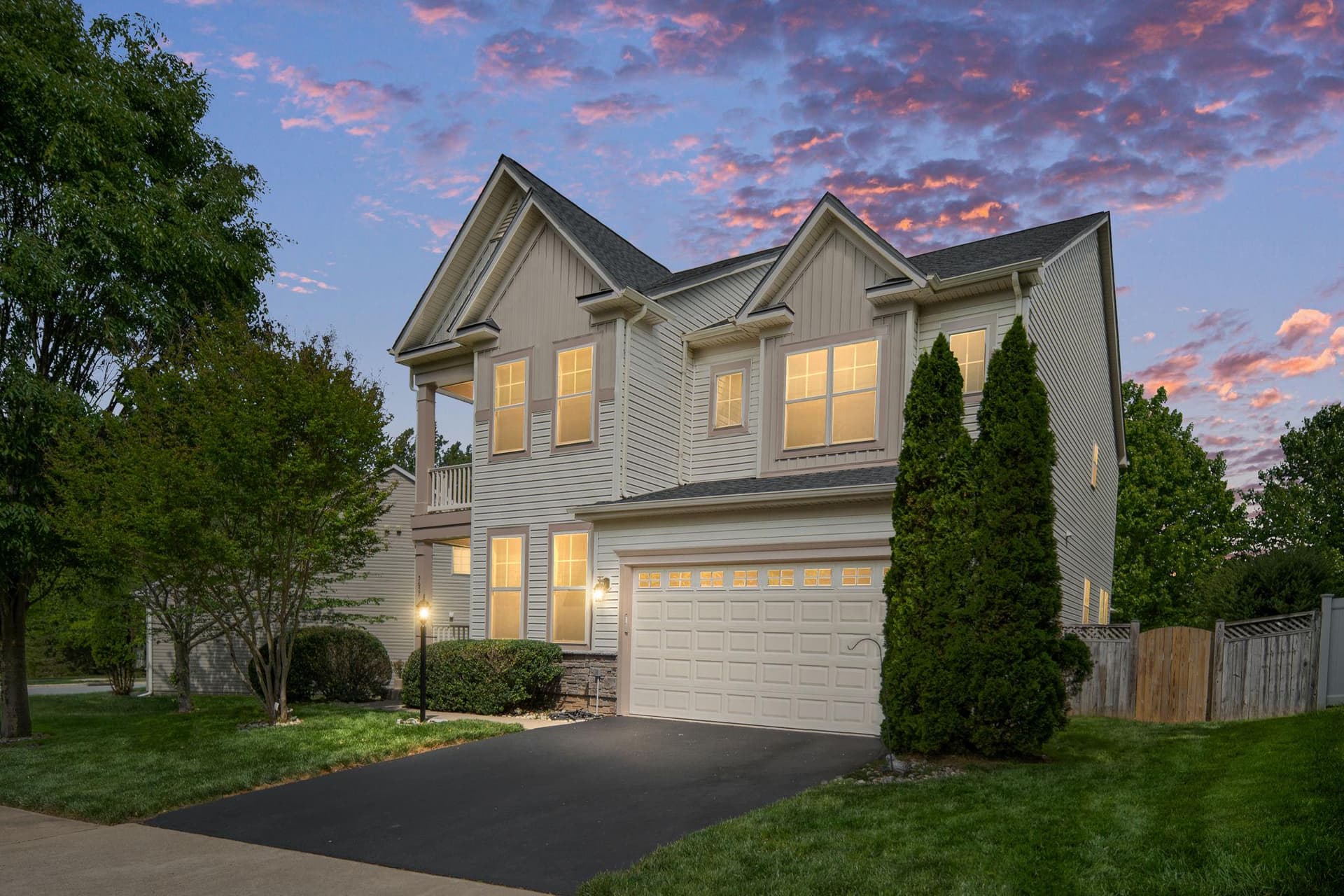 5657 Liberty Manor Circle photo 2