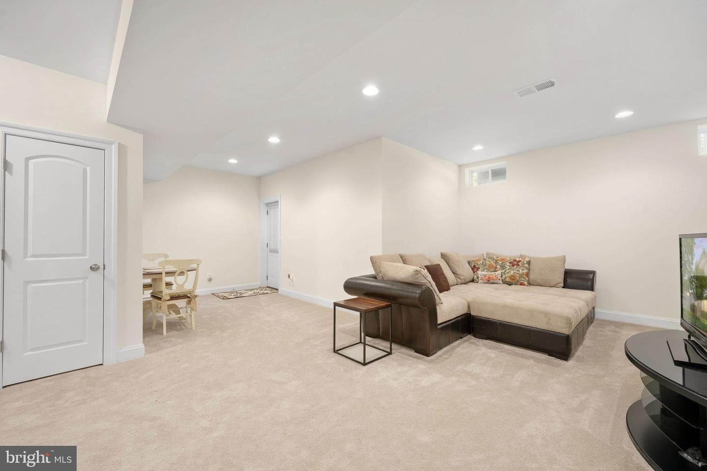 5657 Liberty Manor Circle photo 52