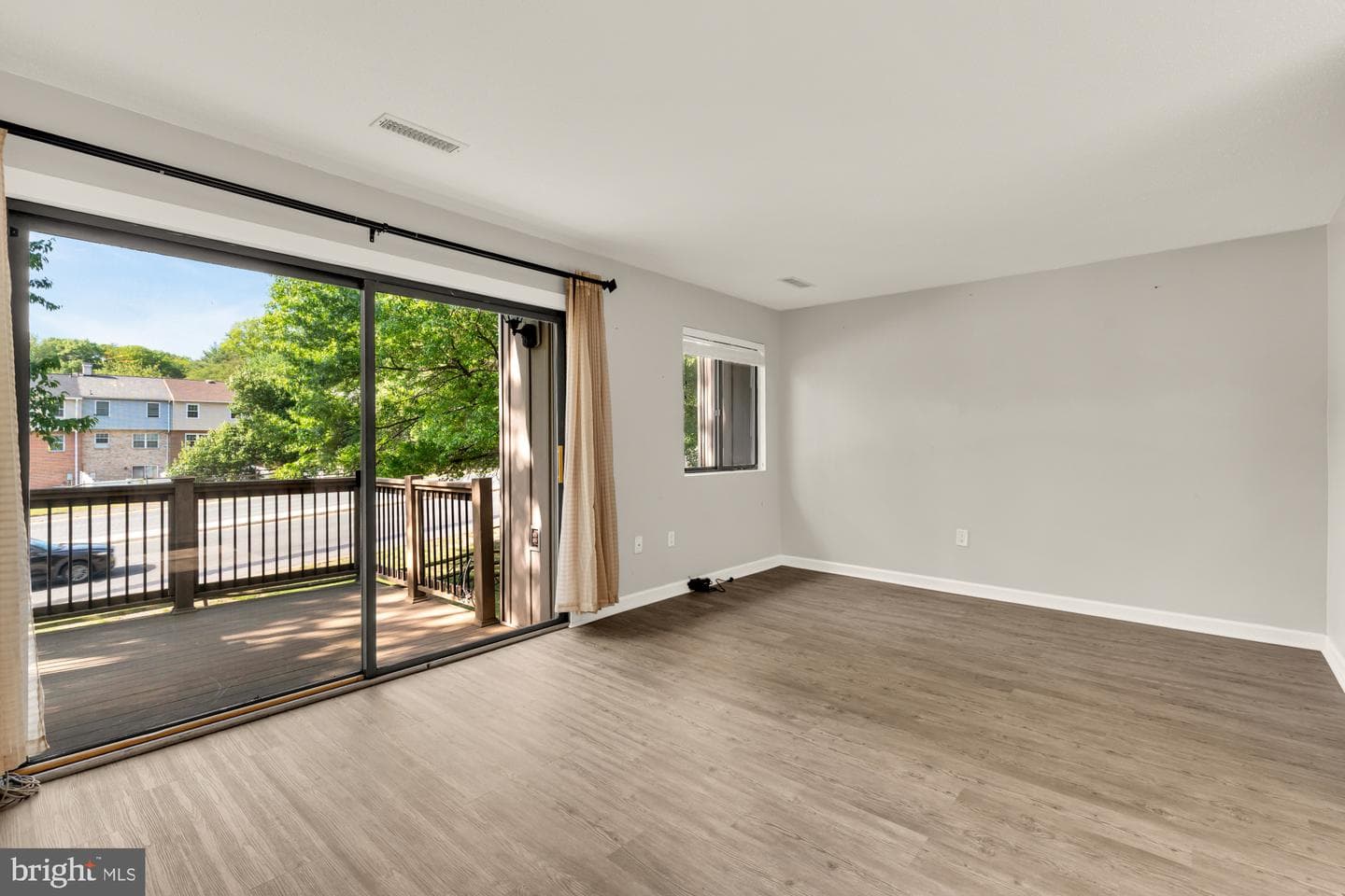 2103 Old Landing Way photo 10