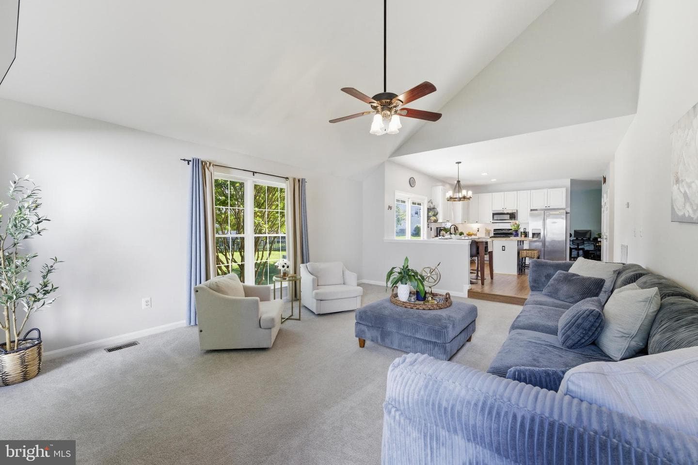 14889 Greenhill Crossing Drive photo 26
