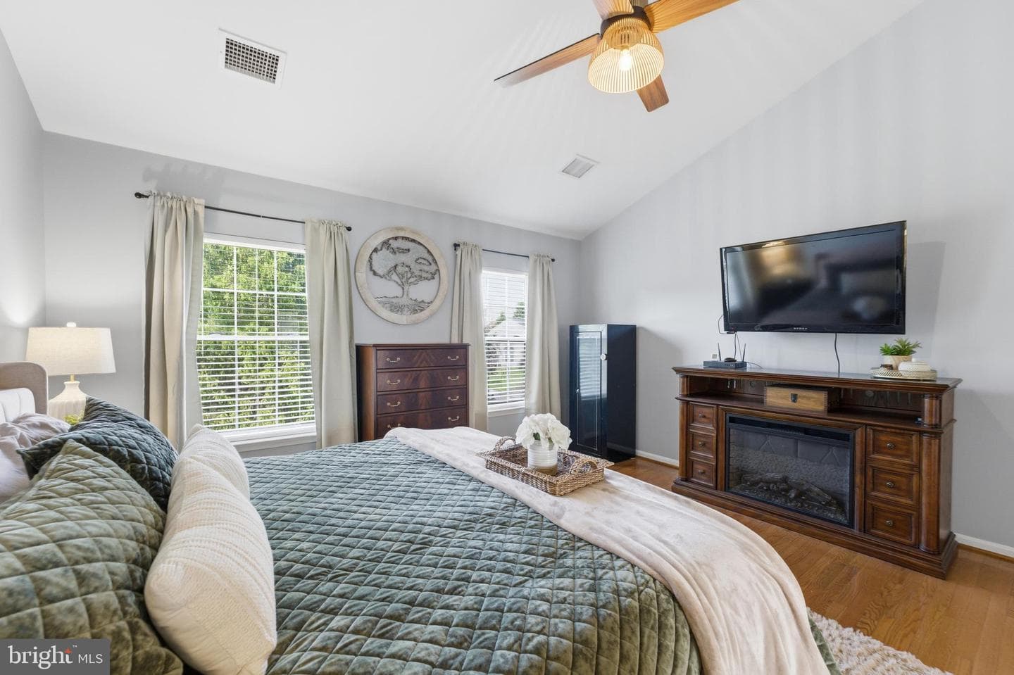 14889 Greenhill Crossing Drive photo 30
