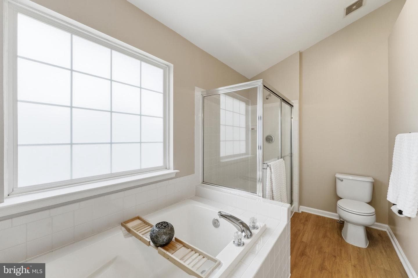14889 Greenhill Crossing Drive photo 36
