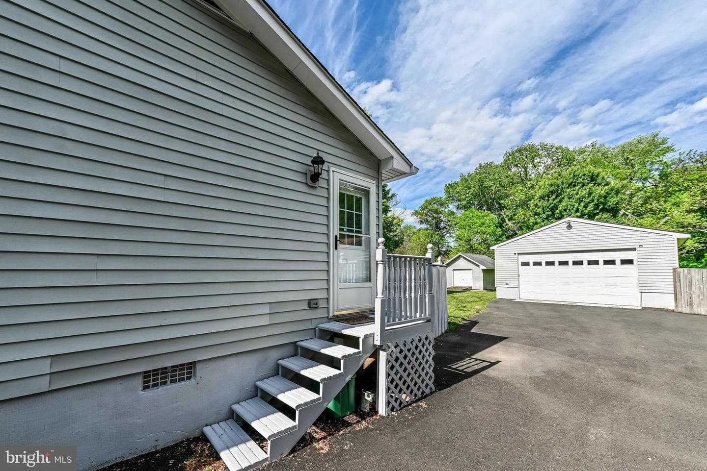 7712 Pine Street photo 24