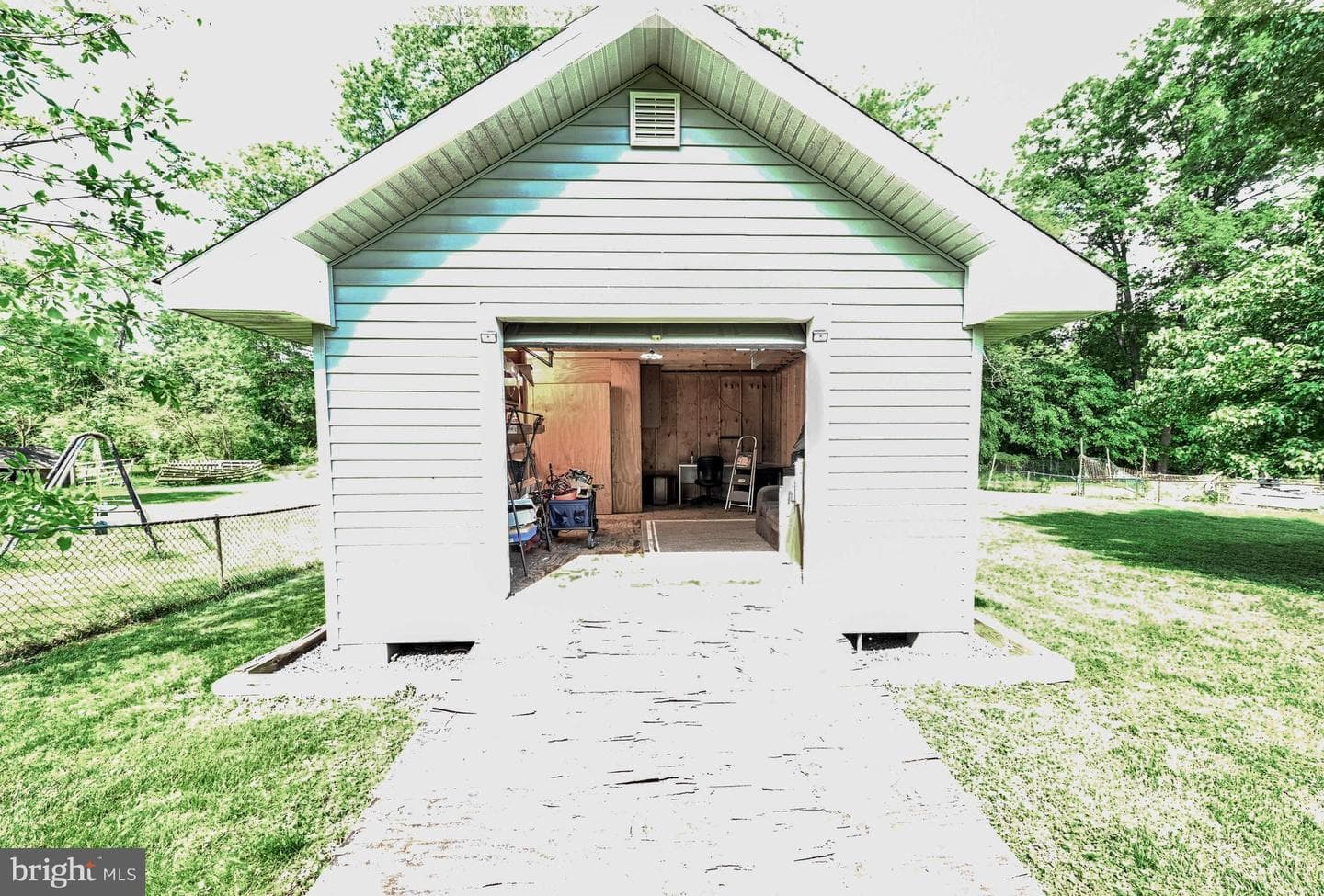7712 Pine Street photo 29