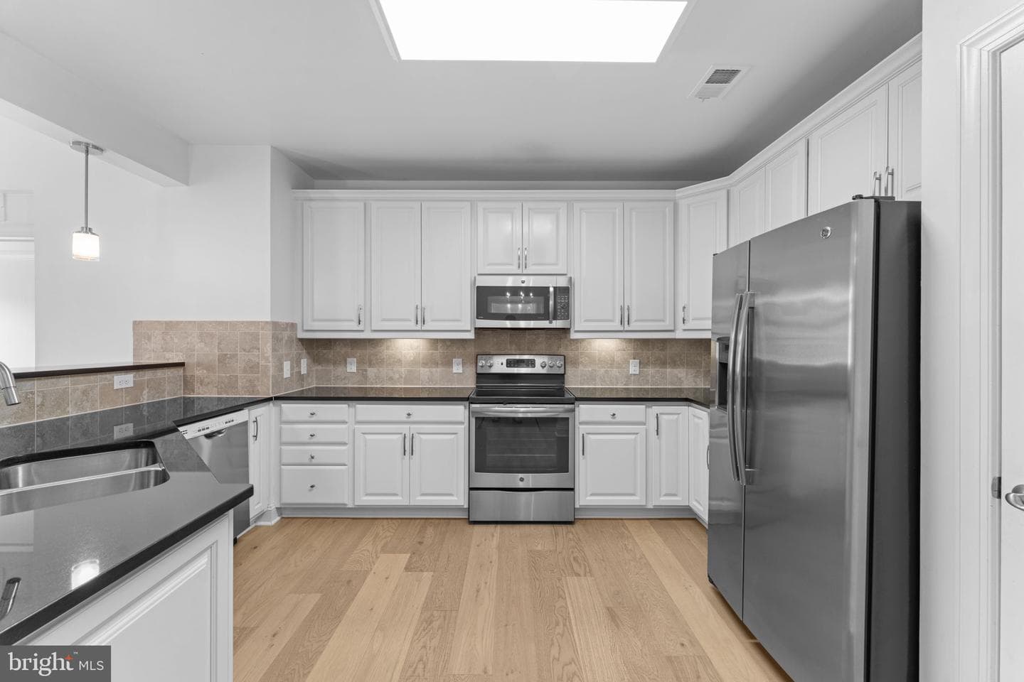 15110 Heather Mill Lane #404 photo 10