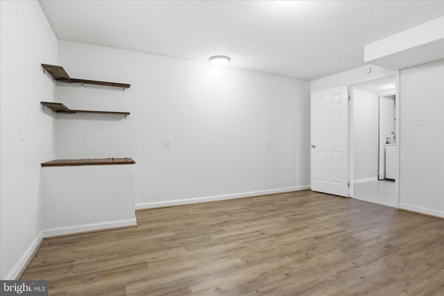 18507 Amidon Avenue photo 28