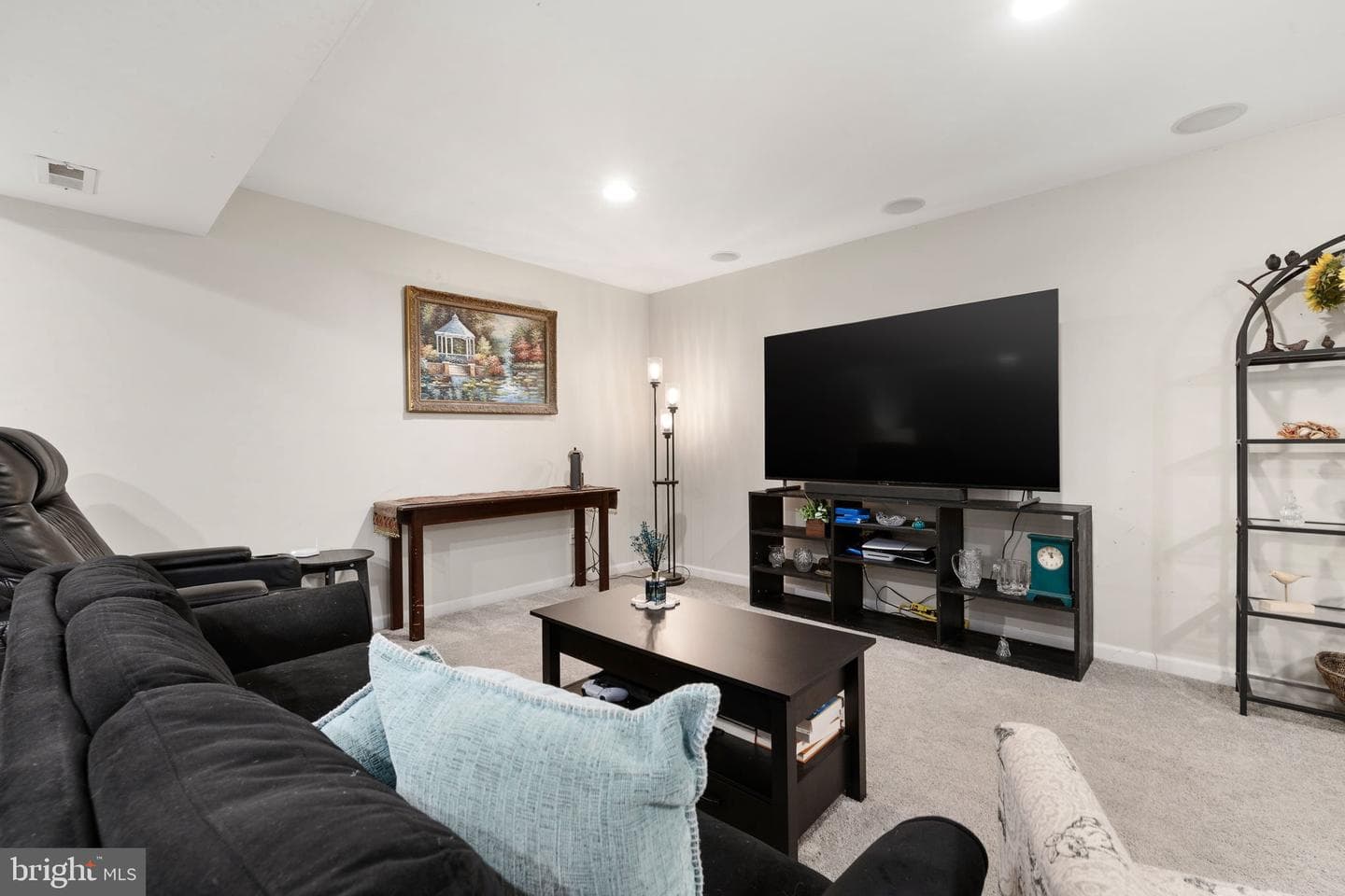 9799 Tombreck Court photo 37