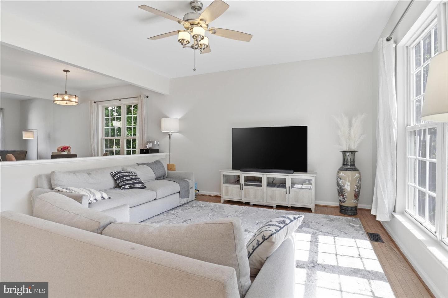 8812 Fenimore Place photo 10