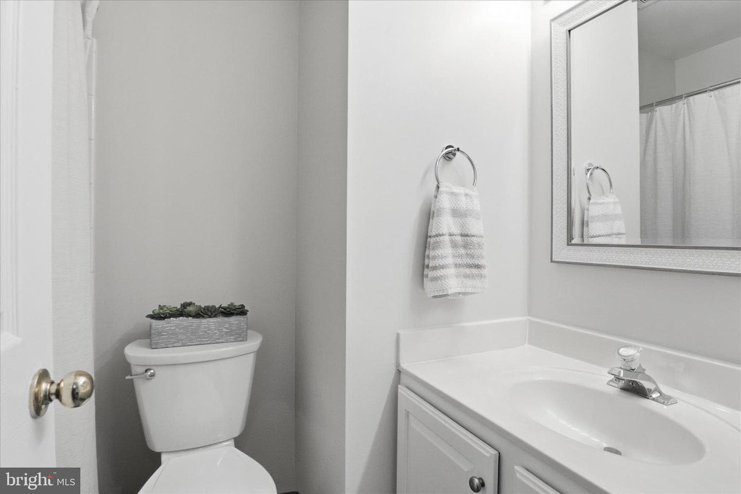 8812 Fenimore Place photo 26