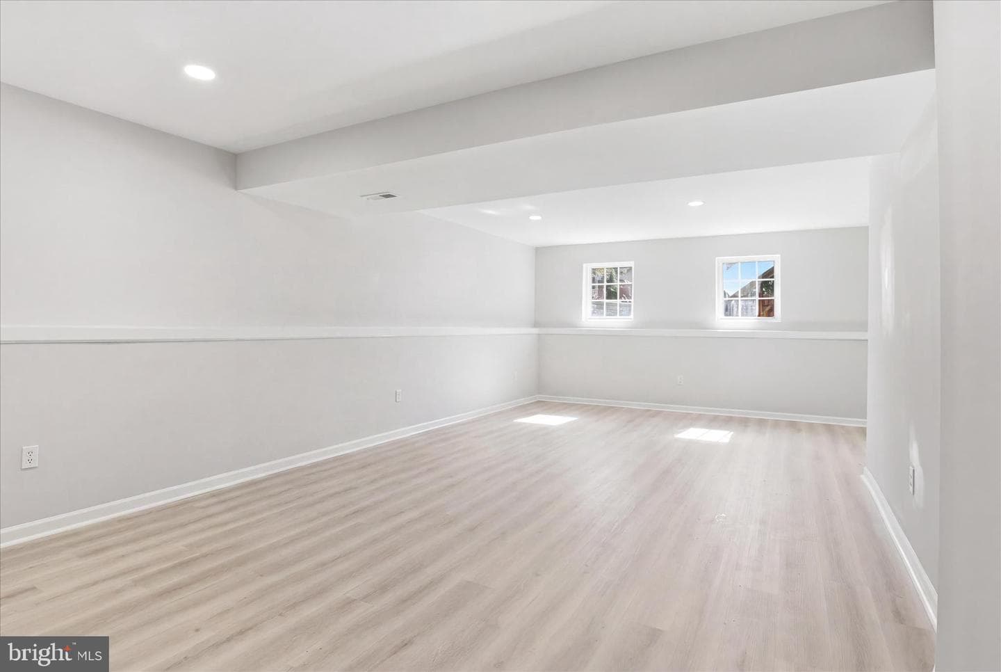 8812 Fenimore Place photo 28