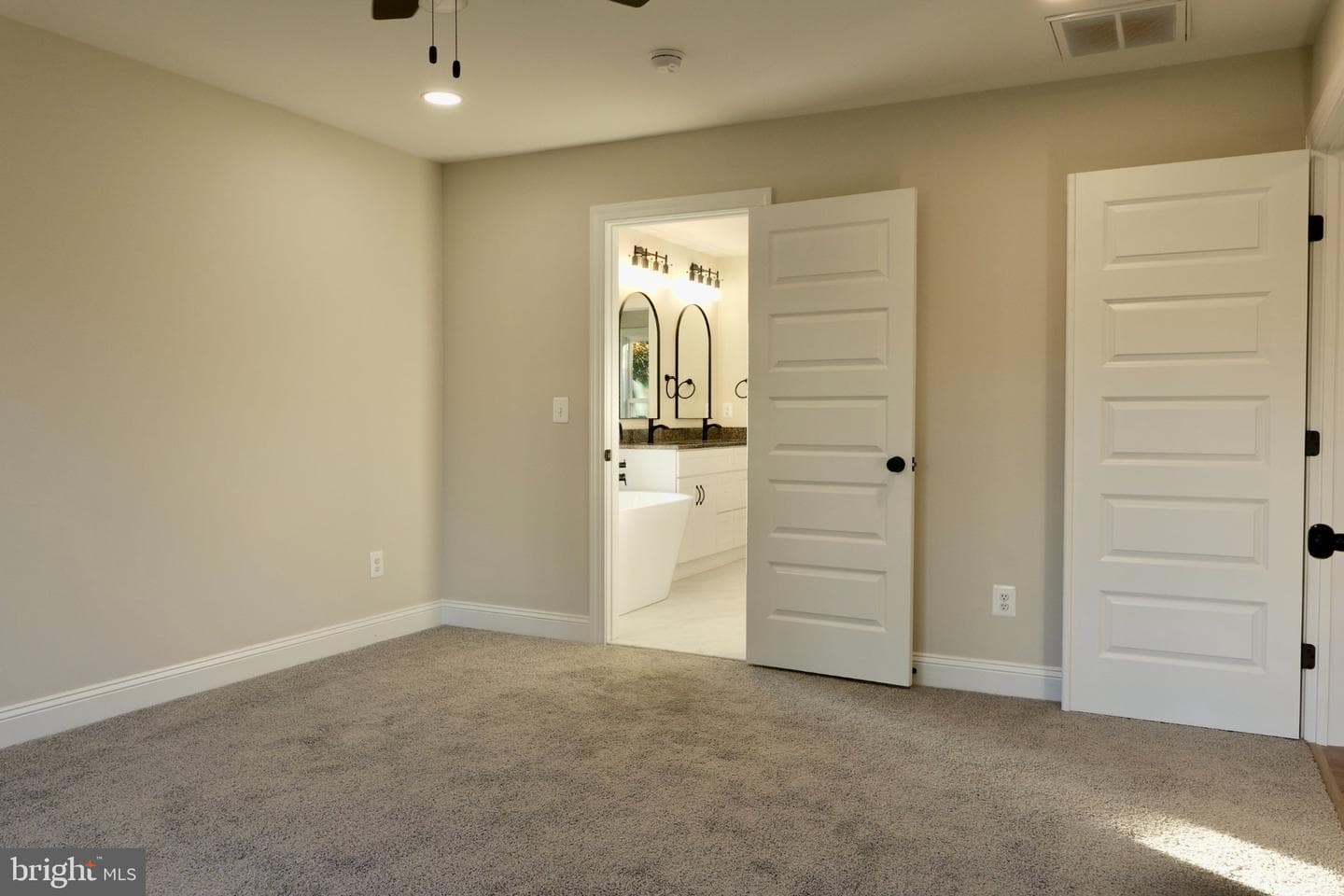 8028 Pinnacle Ridge Drive photo 42
