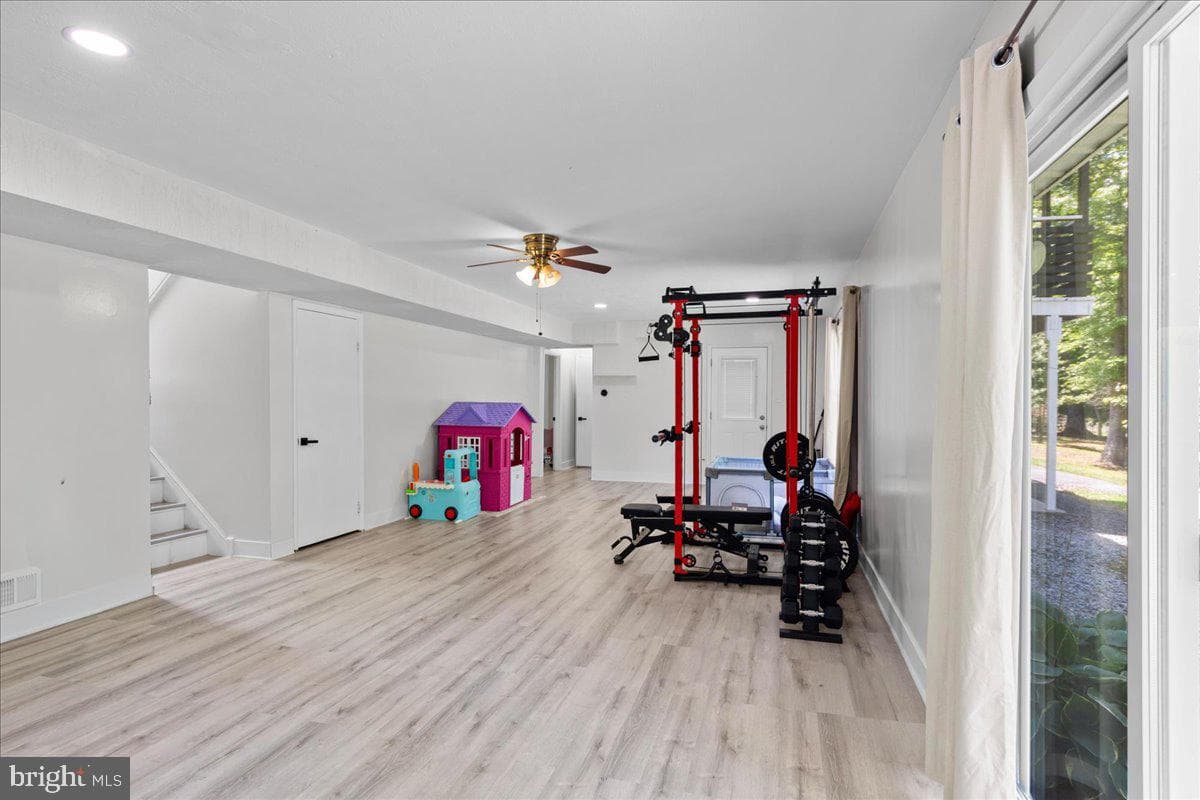 7200 Ridgeway Drive photo 27