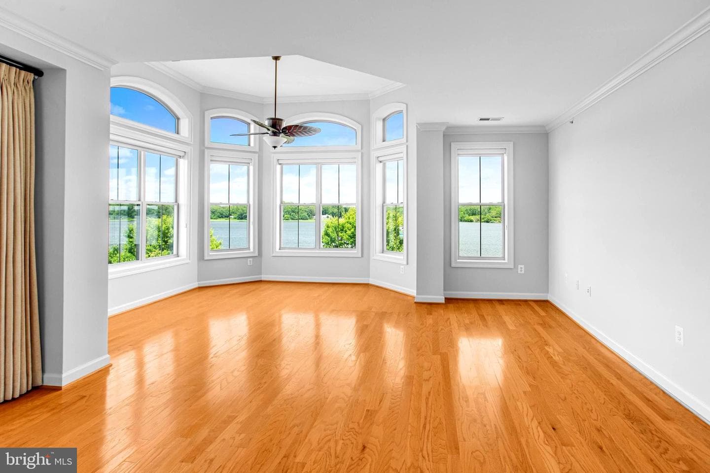 440 Belmont Bay Drive #404 photo 19