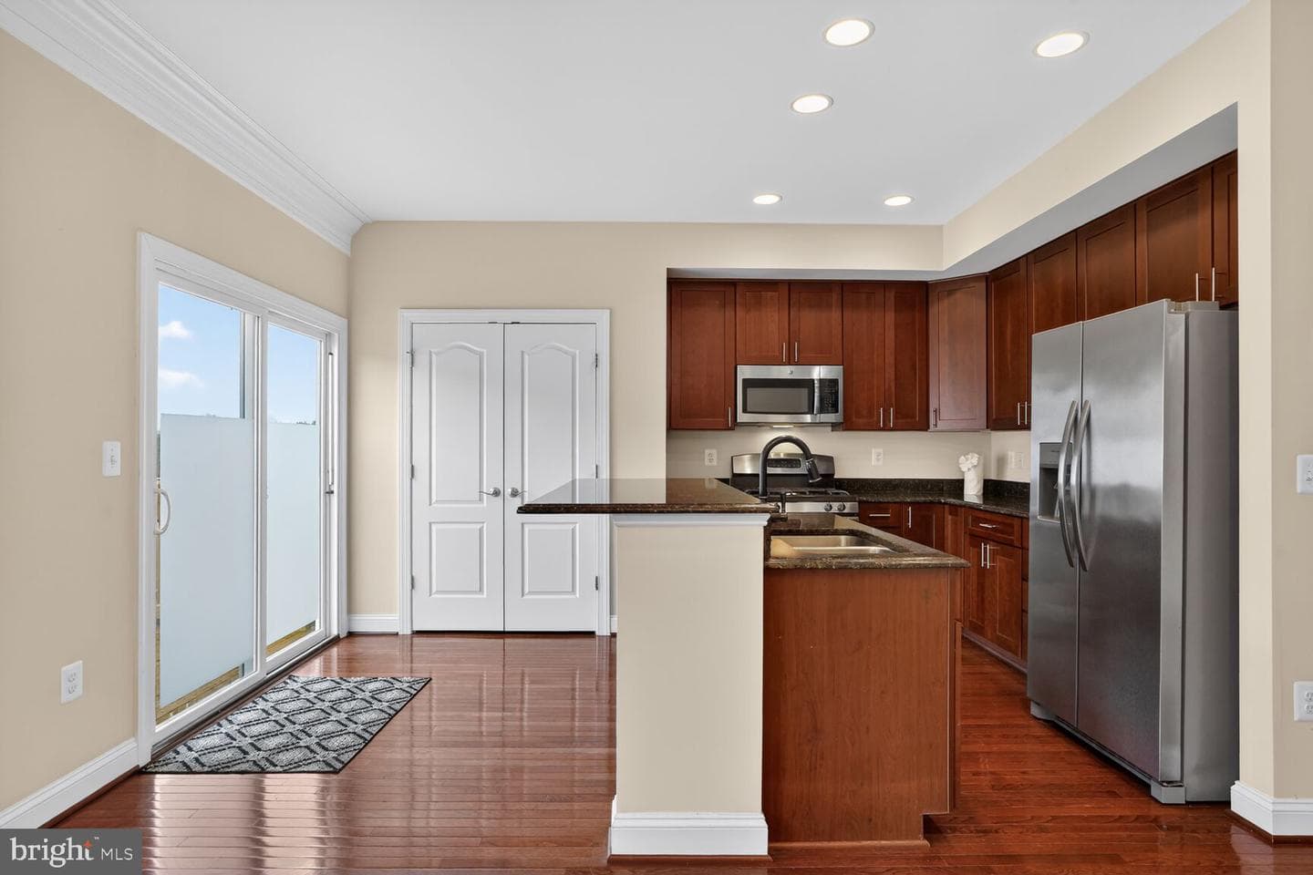 3711 Chippendale Circle photo 9
