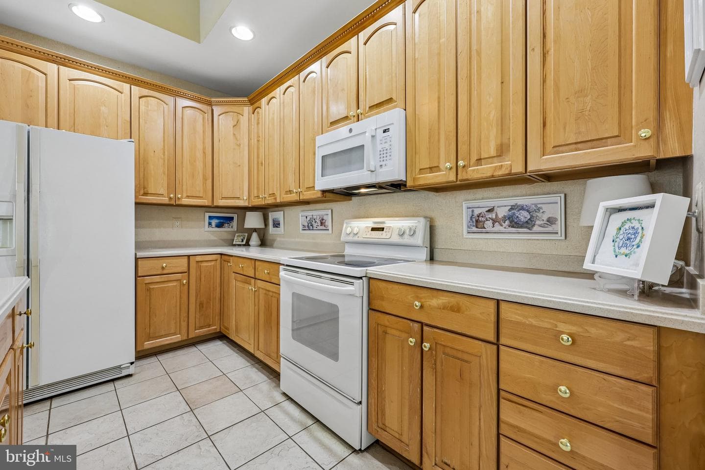 9716 Seafield Place photo 14