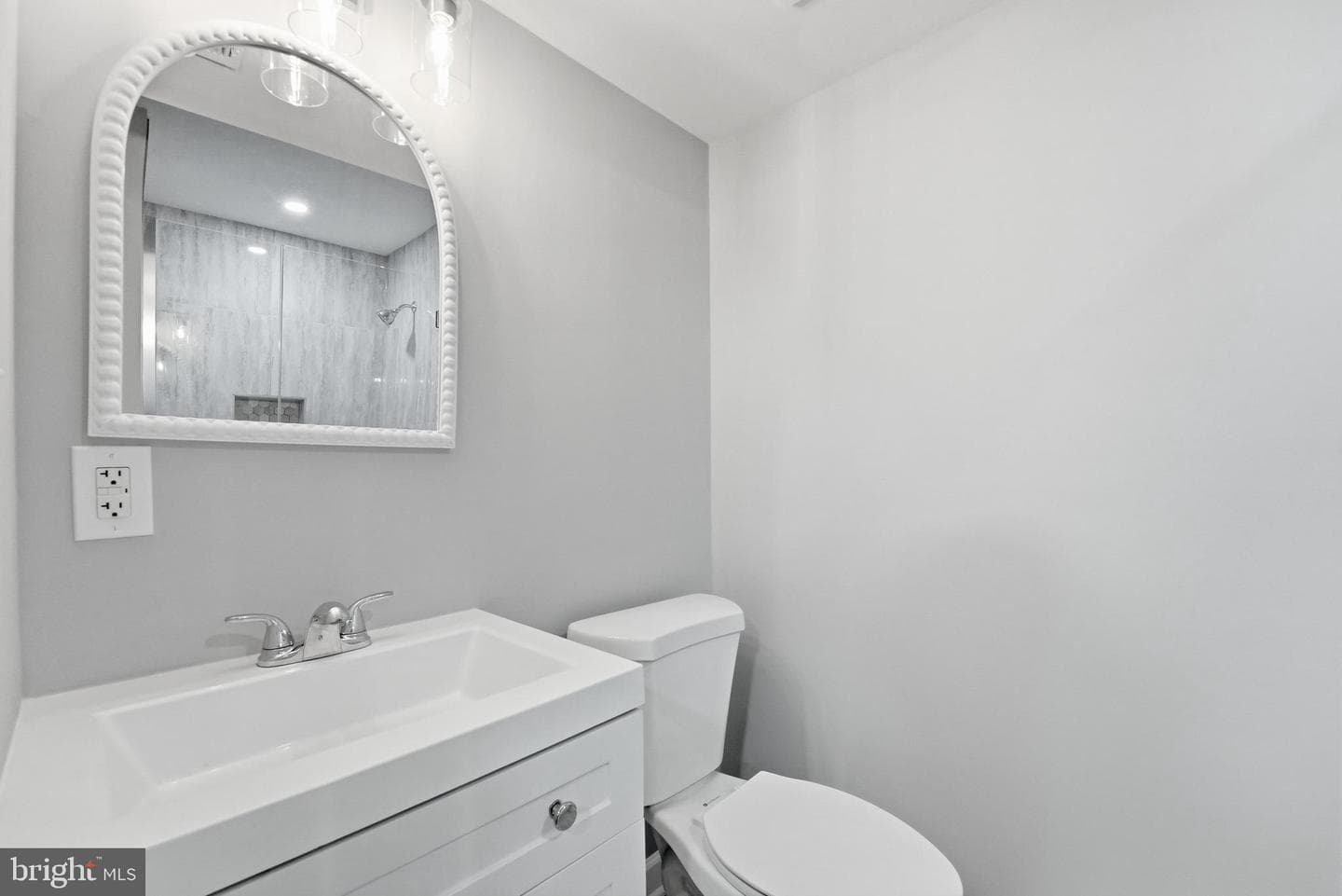 7410 Roxbury Avenue photo 33