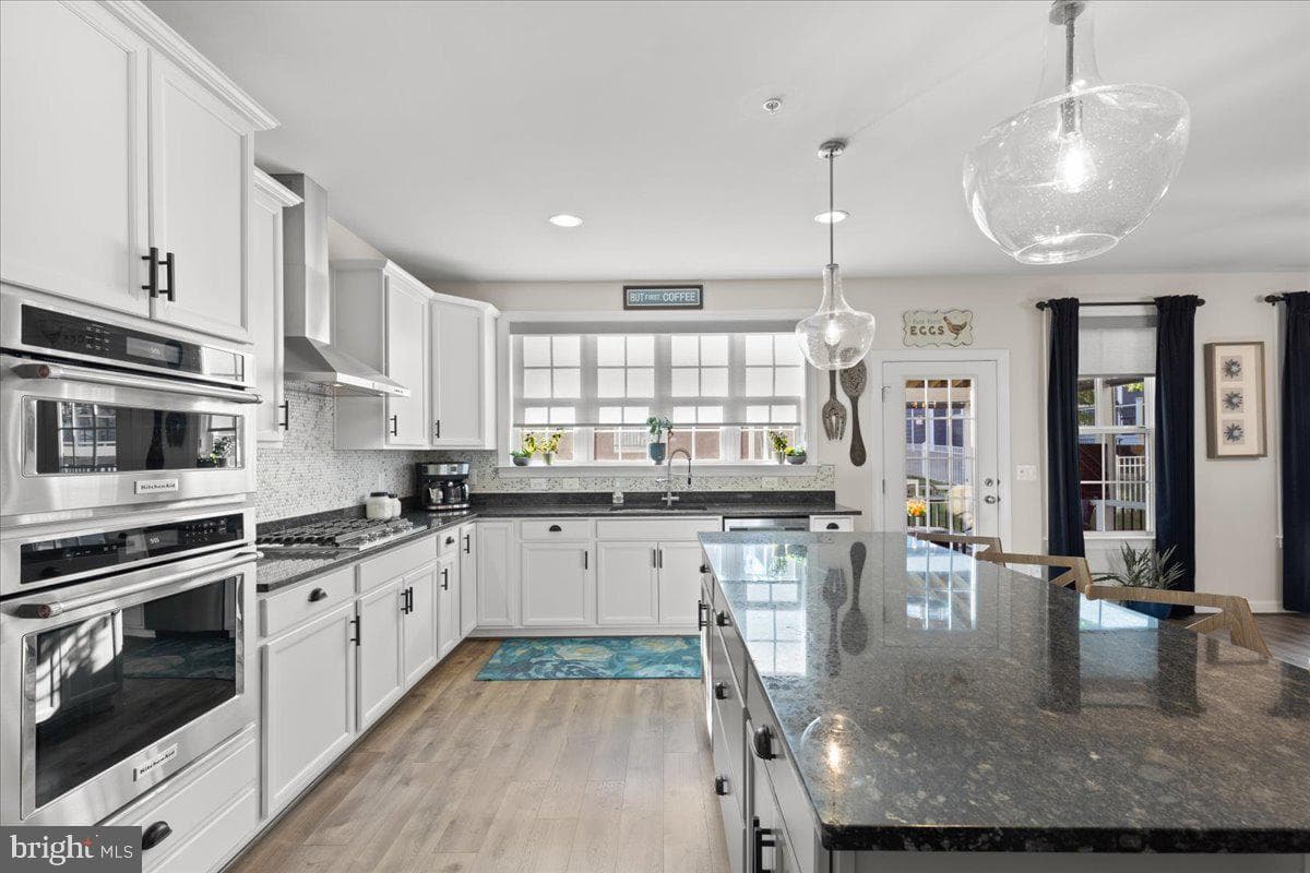 18020 Cedar Grove Lane photo 4
