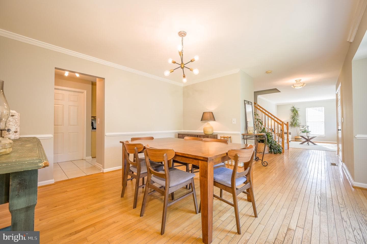 4929 Frishman Court photo 7