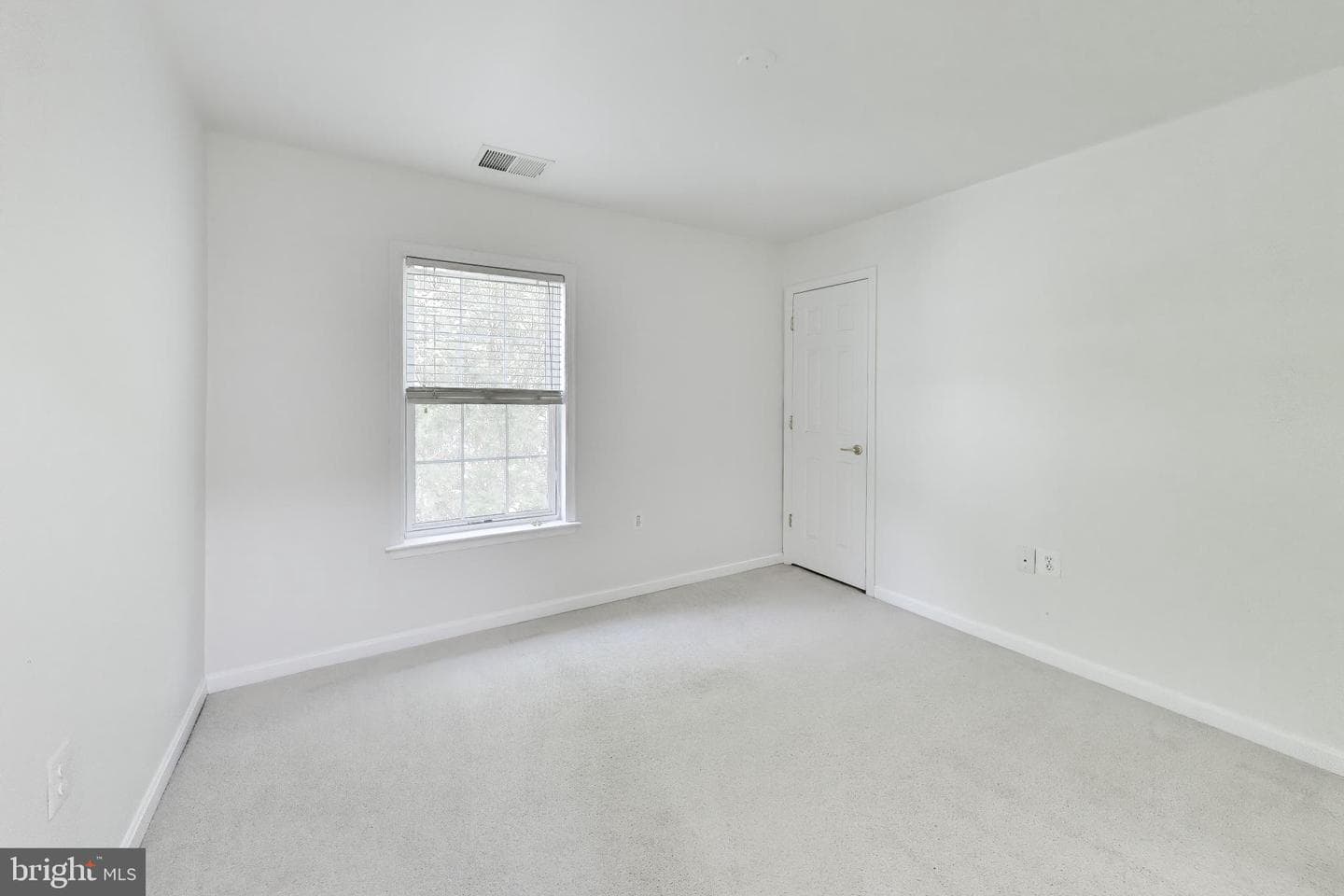 16815 Nuttal Oak Place photo 21