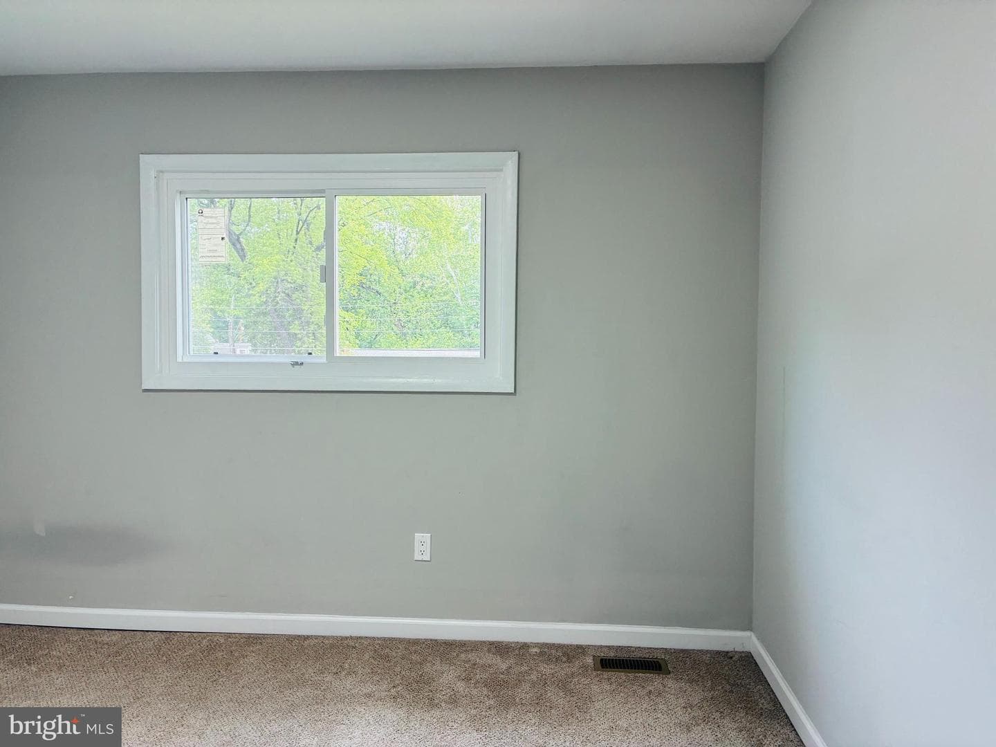 1827 Hylton Avenue photo 23