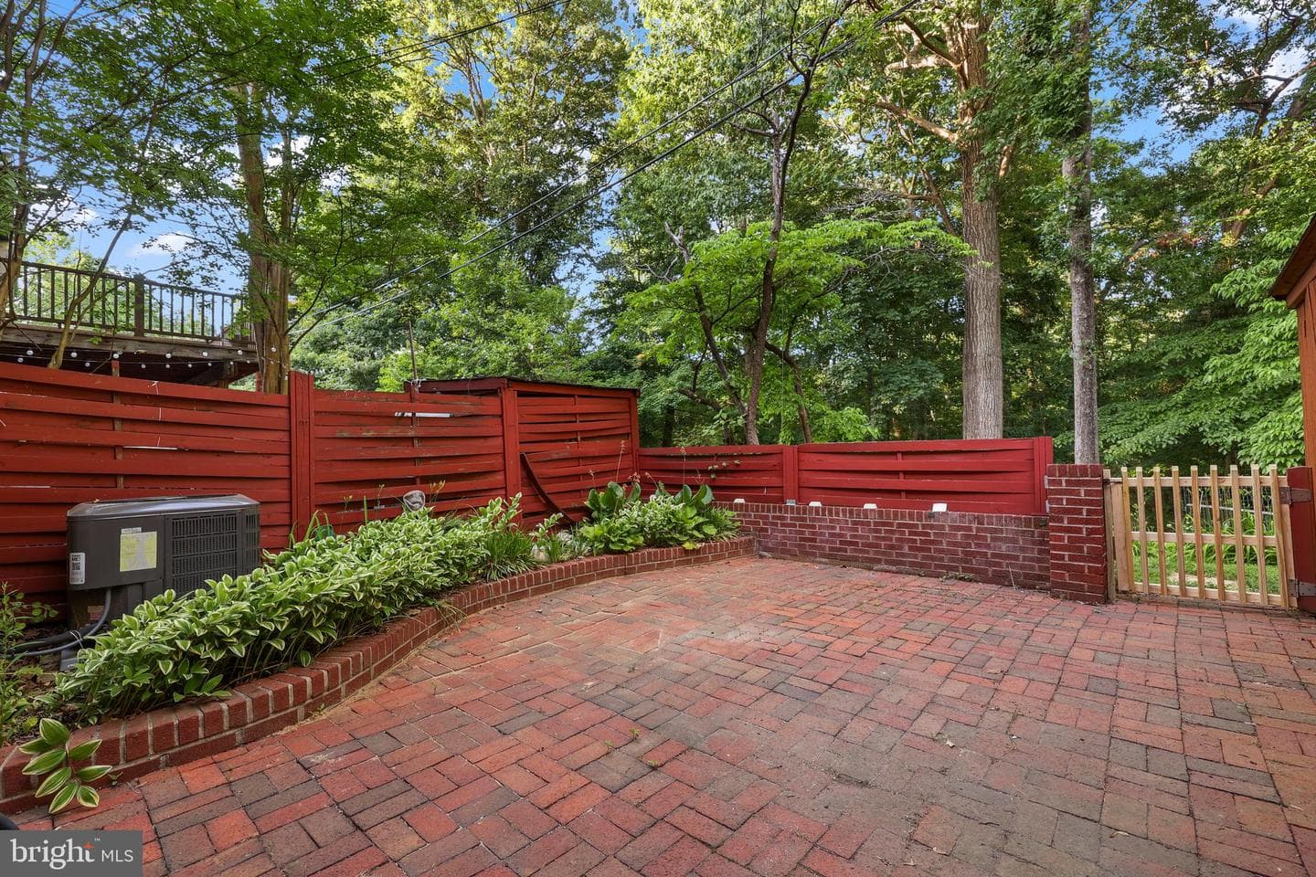 1403 Deerfield Lane photo 19