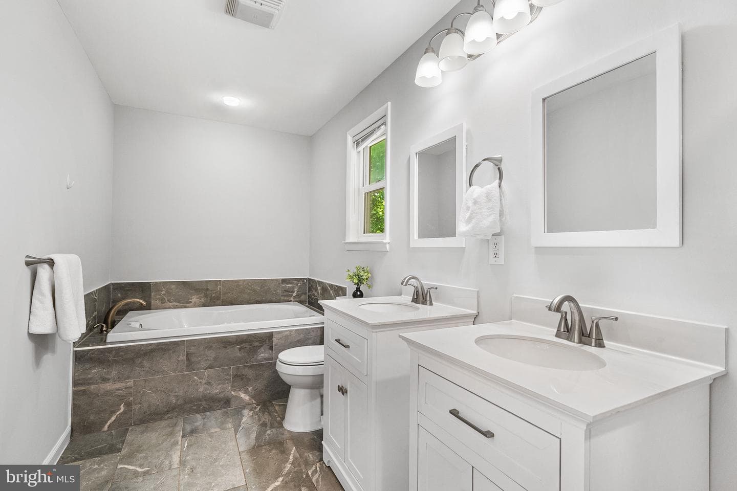 4543 Evansdale Road photo 16