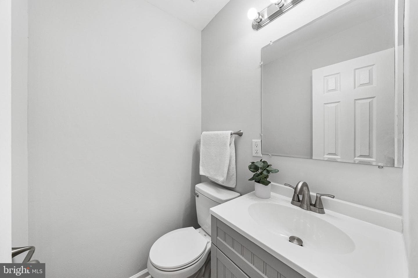 4543 Evansdale Road photo 20
