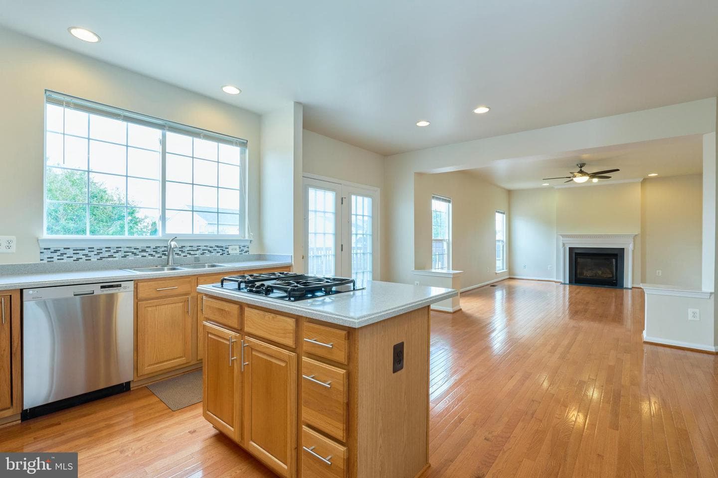 8553 Daltons Grove Way photo 32