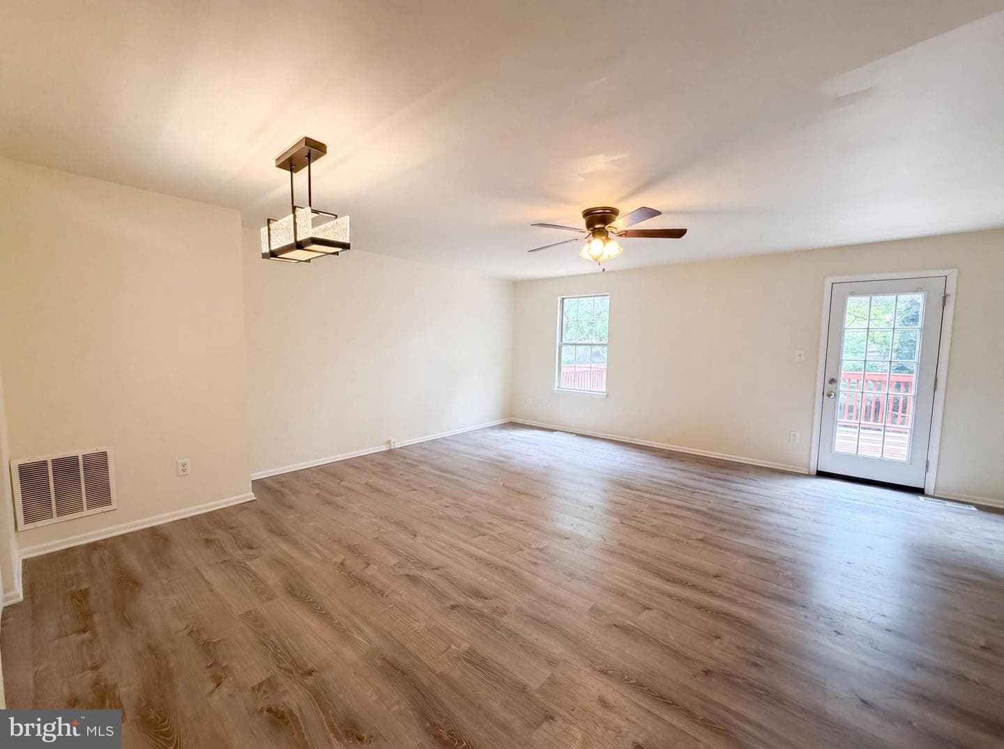 8641 Centerton Lane photo 3