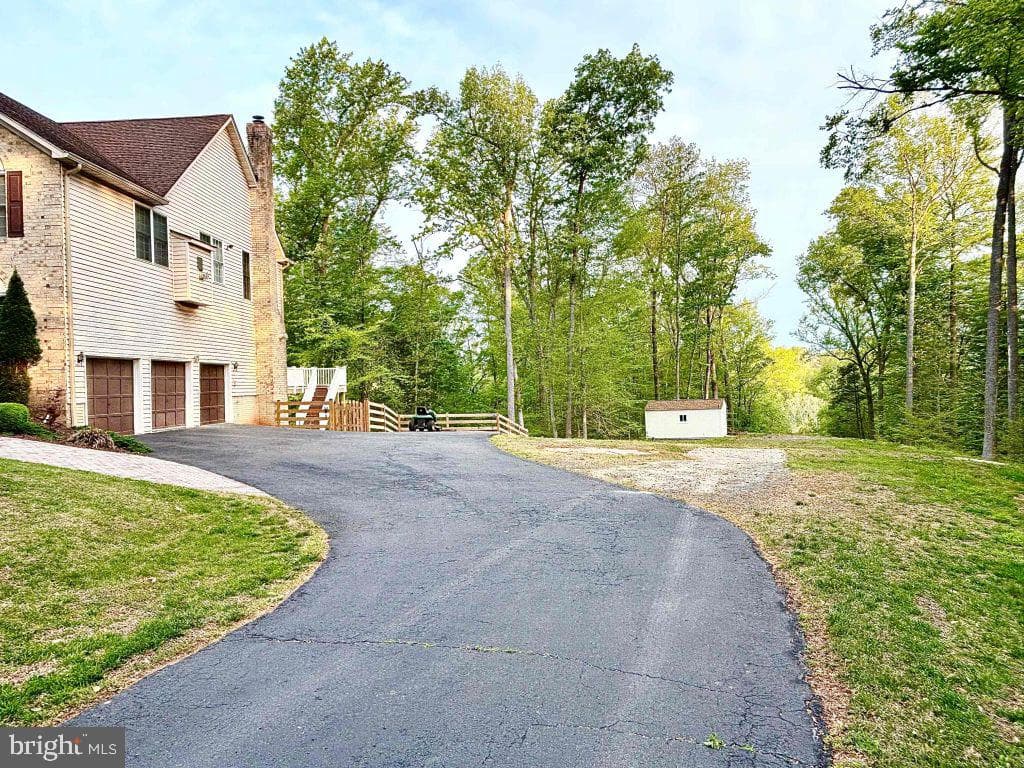 6930 Stethem Court photo 4