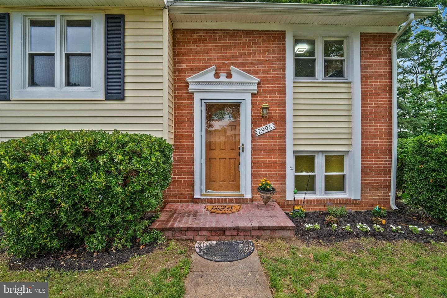 2993 Sleaford Court photo 4