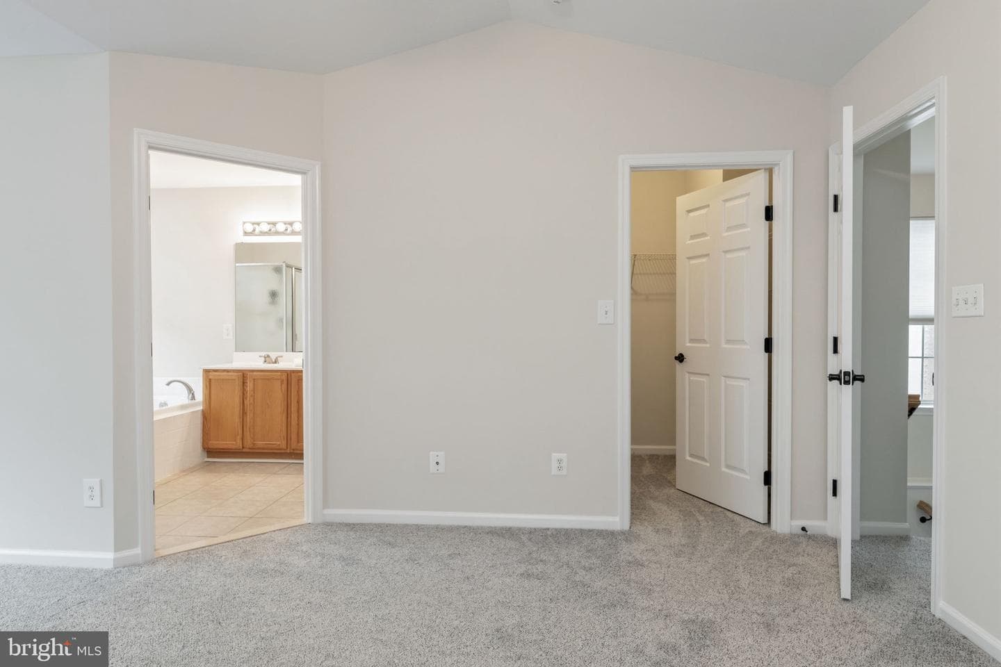 15720 Viewpoint Circle photo 24